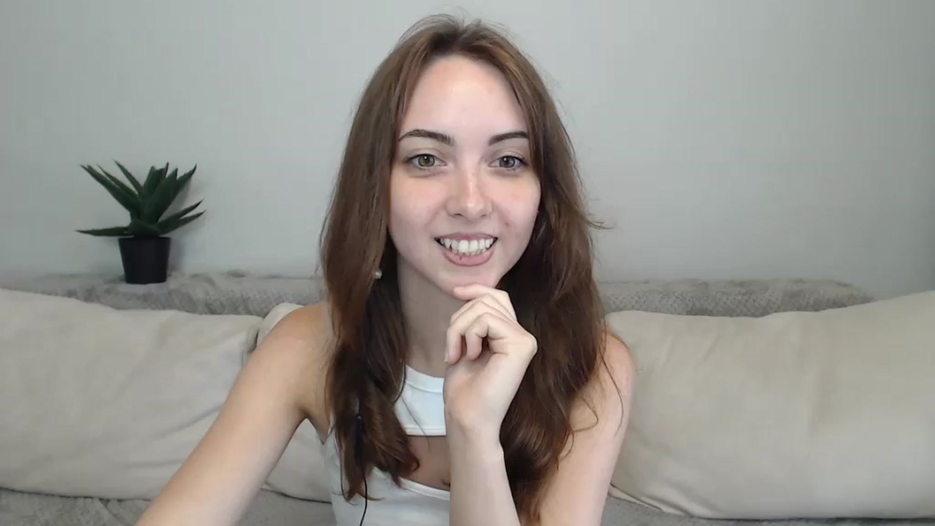 Gallery image thumbnail from BellaDream_m's myfreecams stream on, 07/05/2024, 08:23 image 2 of 20