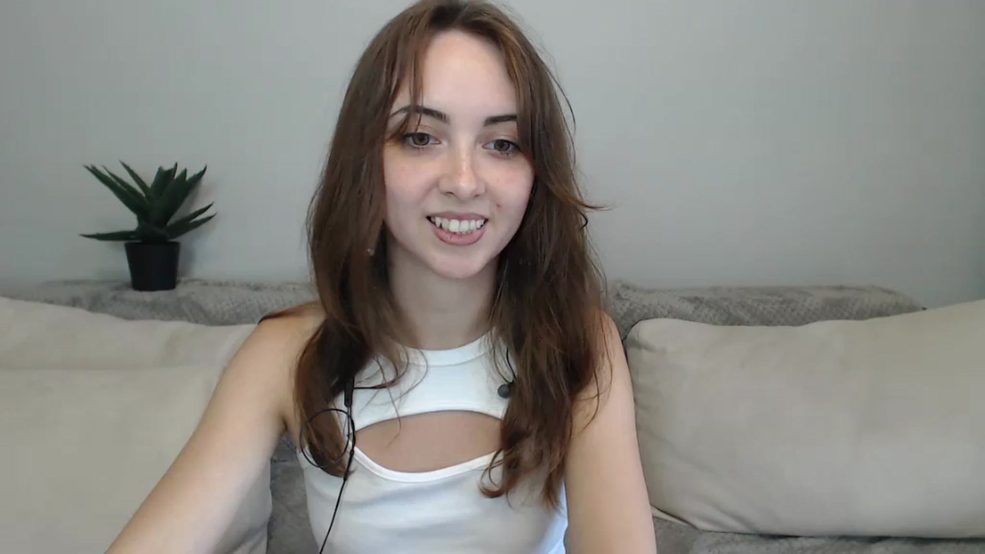 Gallery image thumbnail from BellaDream_m's myfreecams stream on, 07/05/2024, 09:53 image 14 of 20