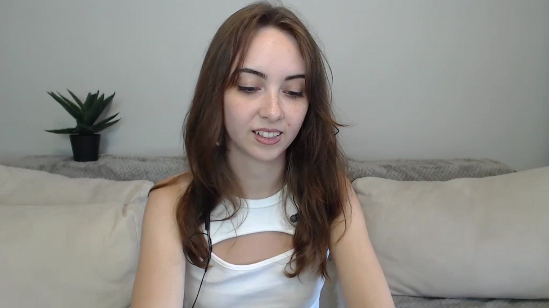Gallery image thumbnail from BellaDream_m's myfreecams stream on, 07/05/2024, 09:53 image 15 of 20
