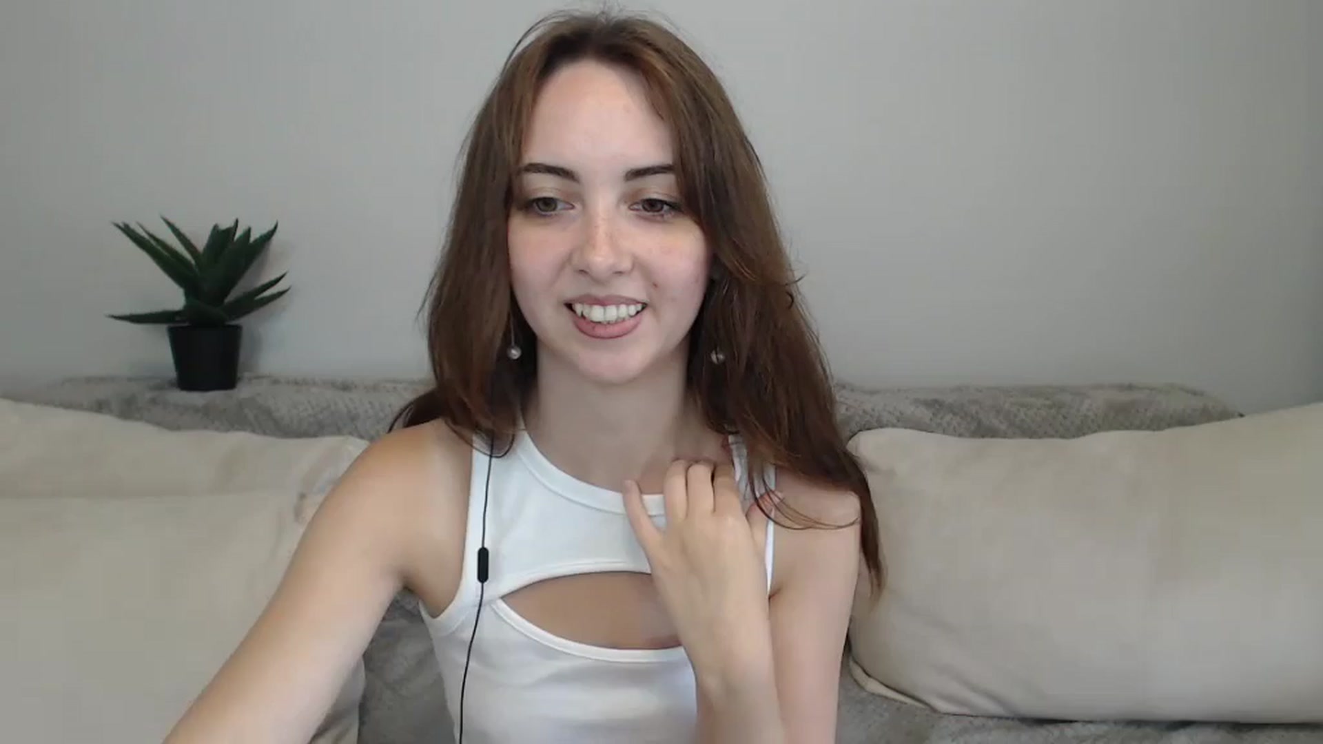 Gallery image thumbnail from BellaDream_m's myfreecams stream on, 07/05/2024, 09:53 image 10 of 20