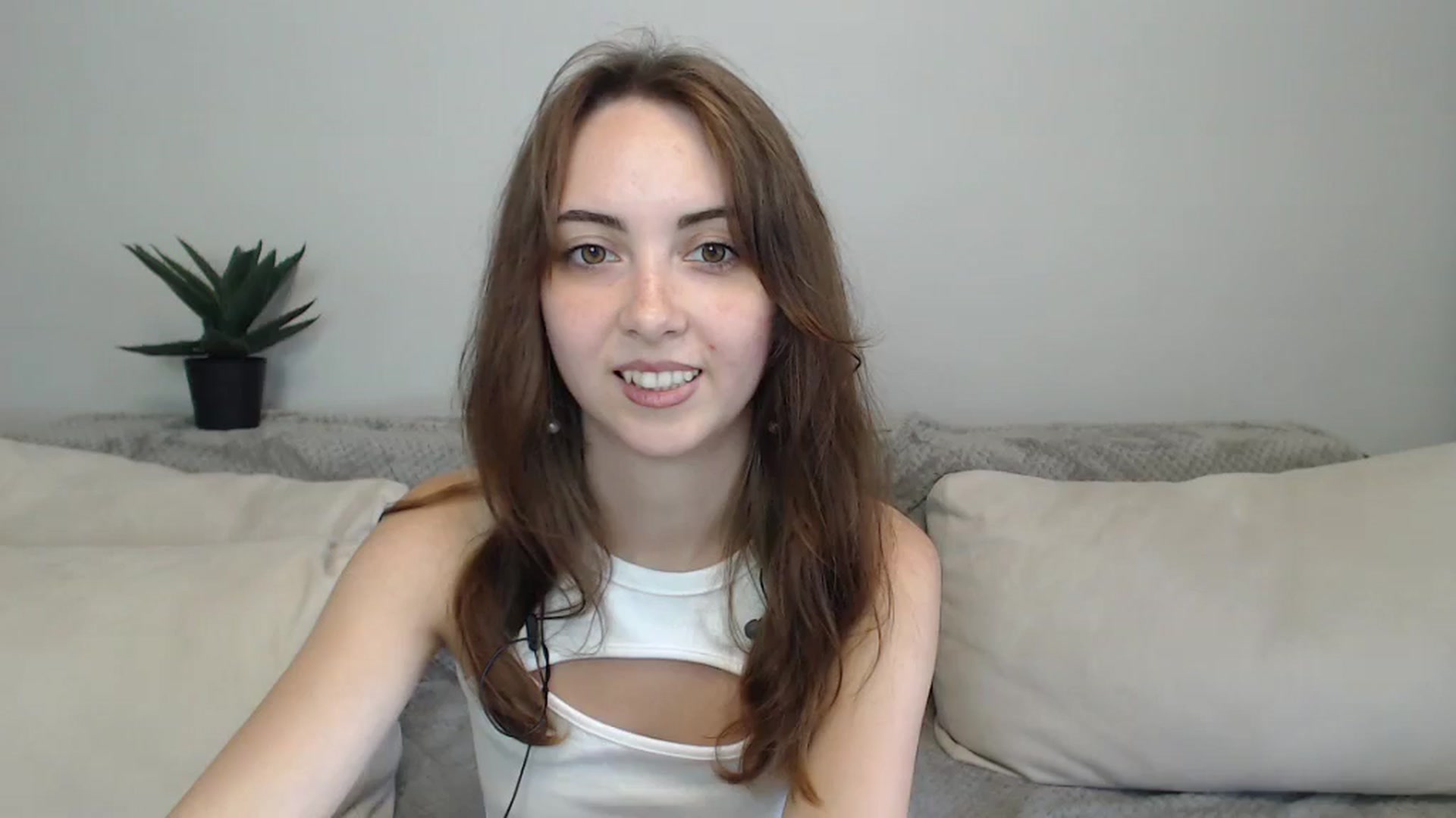Gallery image thumbnail from BellaDream_m's myfreecams stream on, 07/05/2024, 09:53 image 17 of 20