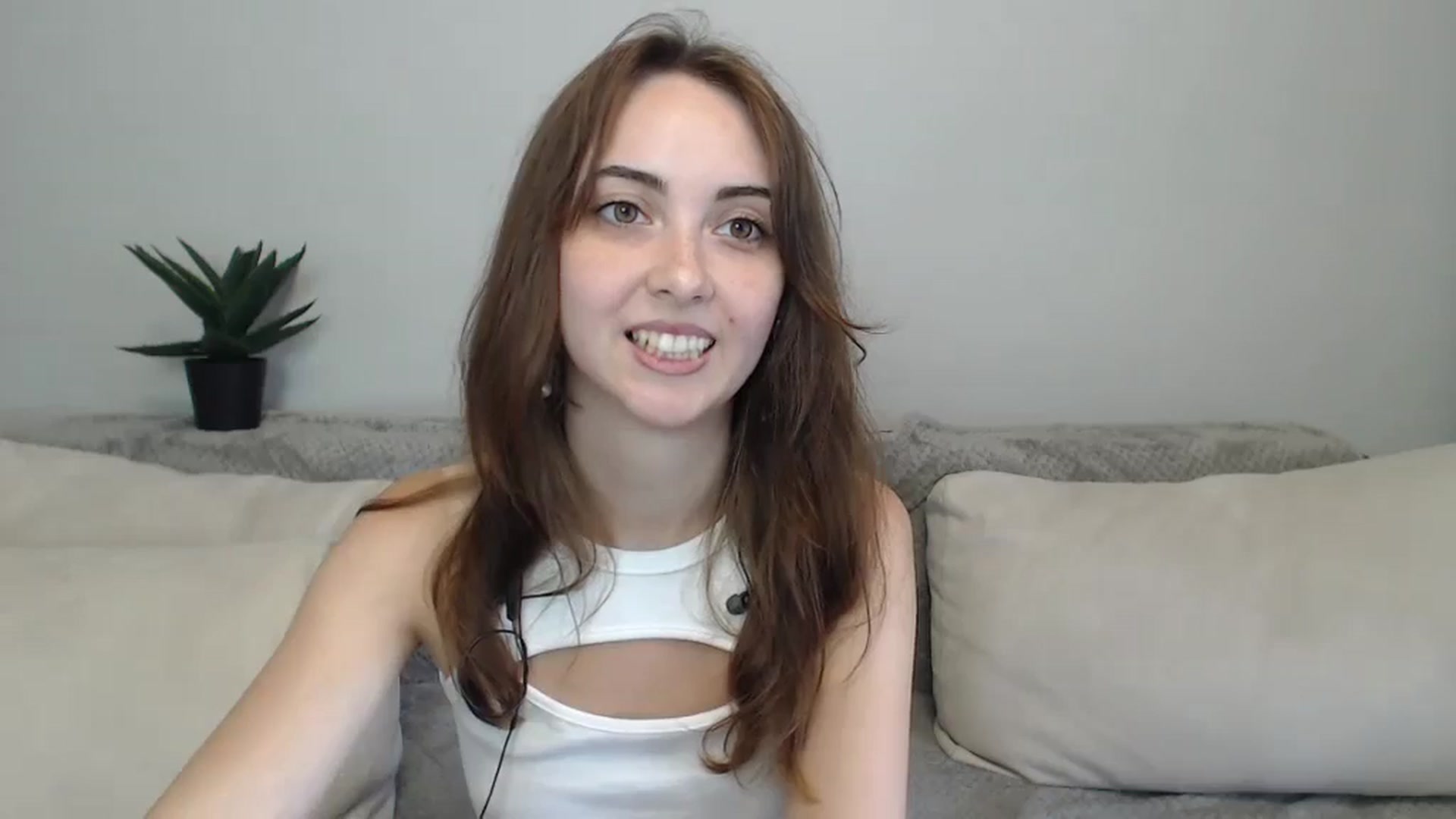 Gallery image thumbnail from BellaDream_m's myfreecams stream on, 07/05/2024, 09:53 image 16 of 20