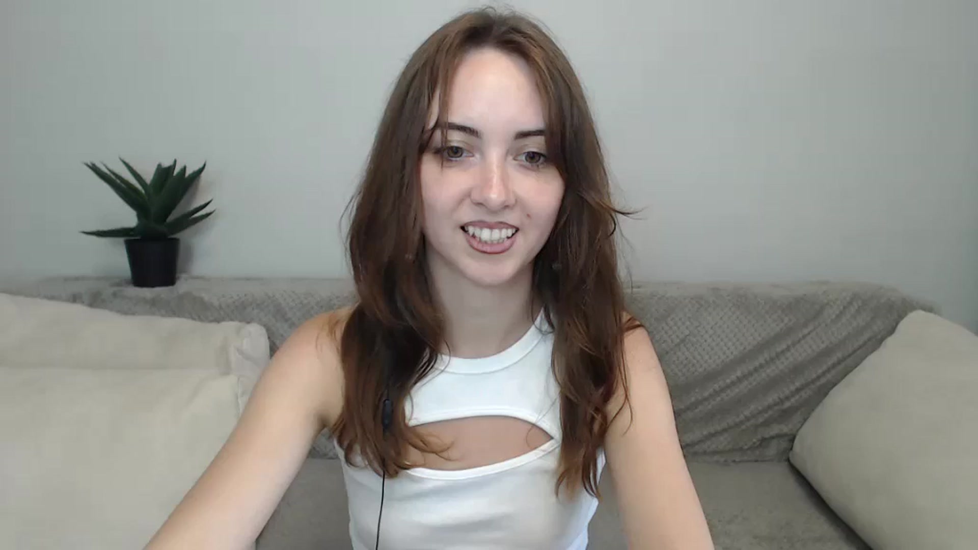 Gallery image thumbnail from BellaDream_m's myfreecams stream on, 07/05/2024, 11:01 image 9 of 20