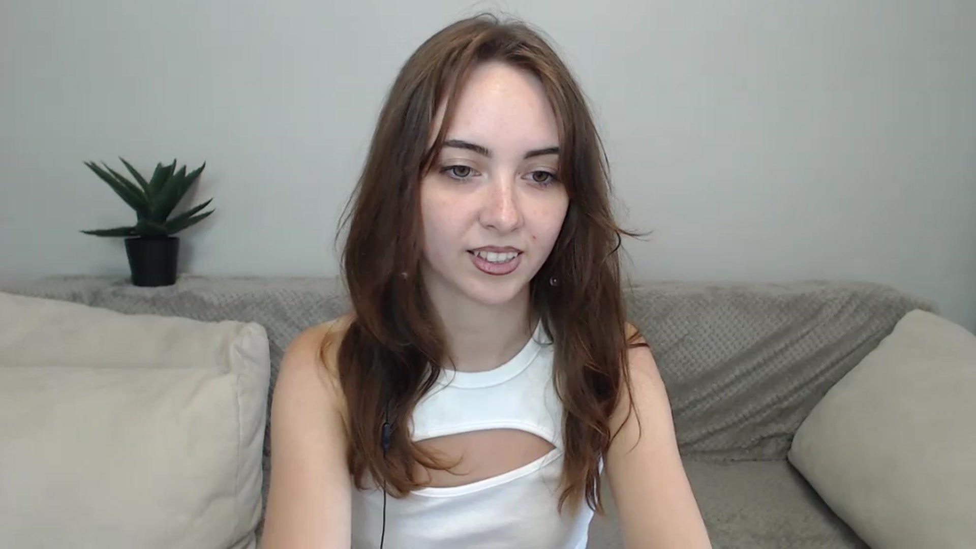 Gallery image thumbnail from BellaDream_m's myfreecams stream on, 07/05/2024, 11:01 image 14 of 20