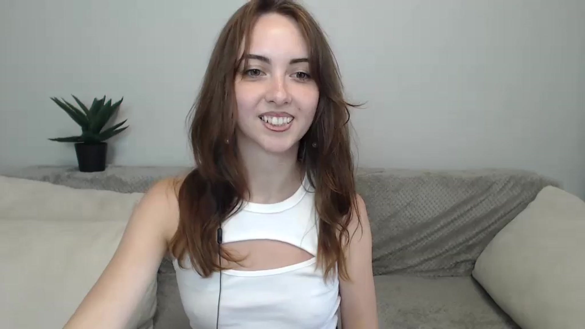 Gallery image thumbnail from BellaDream_m's myfreecams stream on, 07/05/2024, 11:01 image 7 of 20