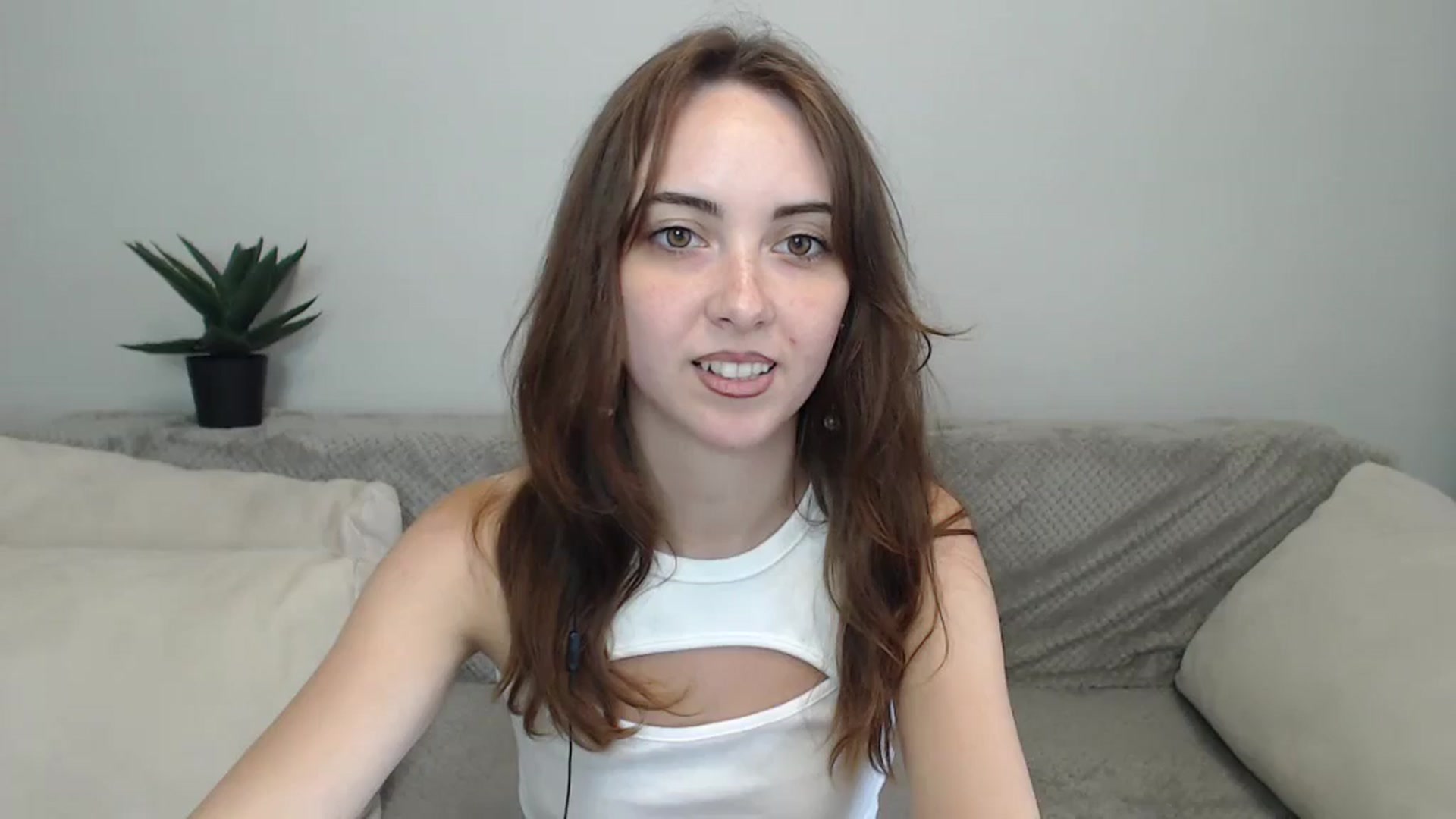 Gallery image thumbnail from BellaDream_m's myfreecams stream on, 07/05/2024, 11:01 image 16 of 20