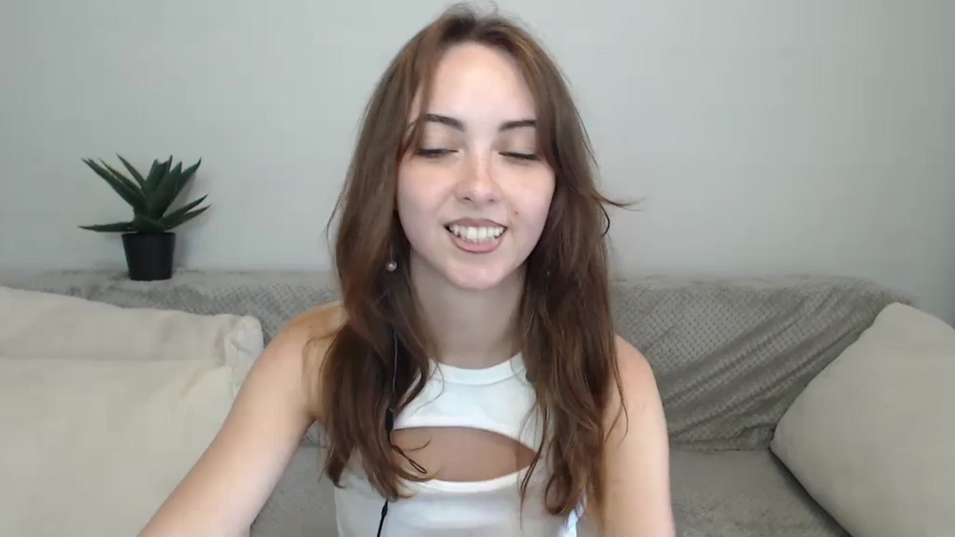 Gallery image thumbnail from BellaDream_m's myfreecams stream on, 07/05/2024, 11:48 image 1 of 20