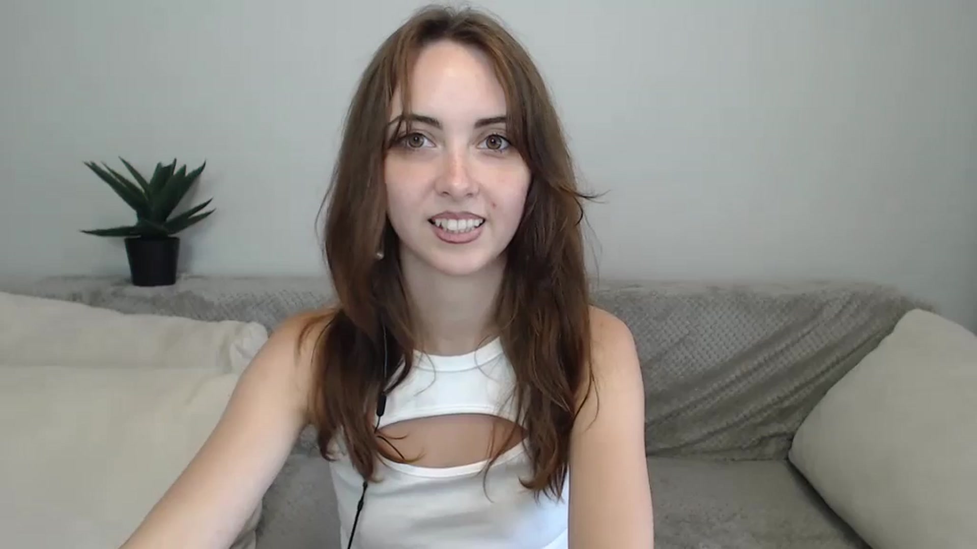 Gallery image thumbnail from BellaDream_m's myfreecams stream on, 07/05/2024, 11:48 image 4 of 20