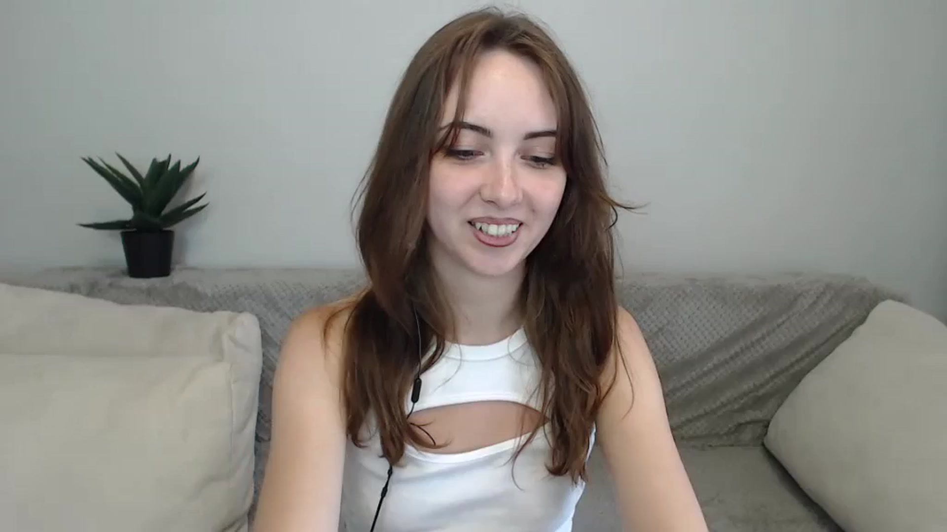 Gallery image thumbnail from BellaDream_m's myfreecams stream on, 07/05/2024, 11:48 image 3 of 20