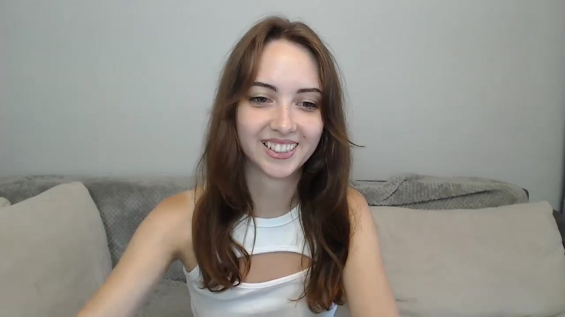 Gallery image thumbnail from BellaDream_m's myfreecams stream on, 07/06/2024, 11:11 image 7 of 20