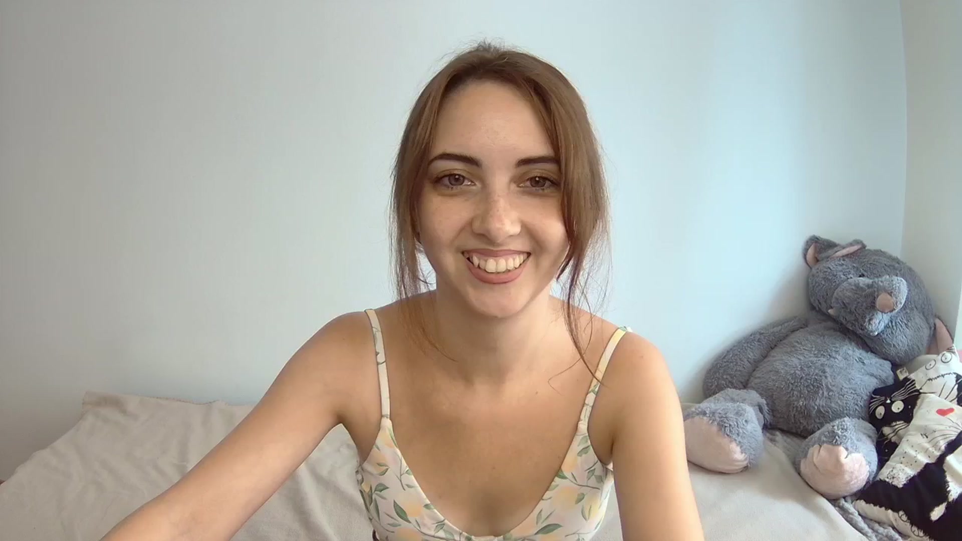 Gallery image thumbnail from BellaDream_m's myfreecams stream on, 07/18/2024, 11:11 image 6 of 20