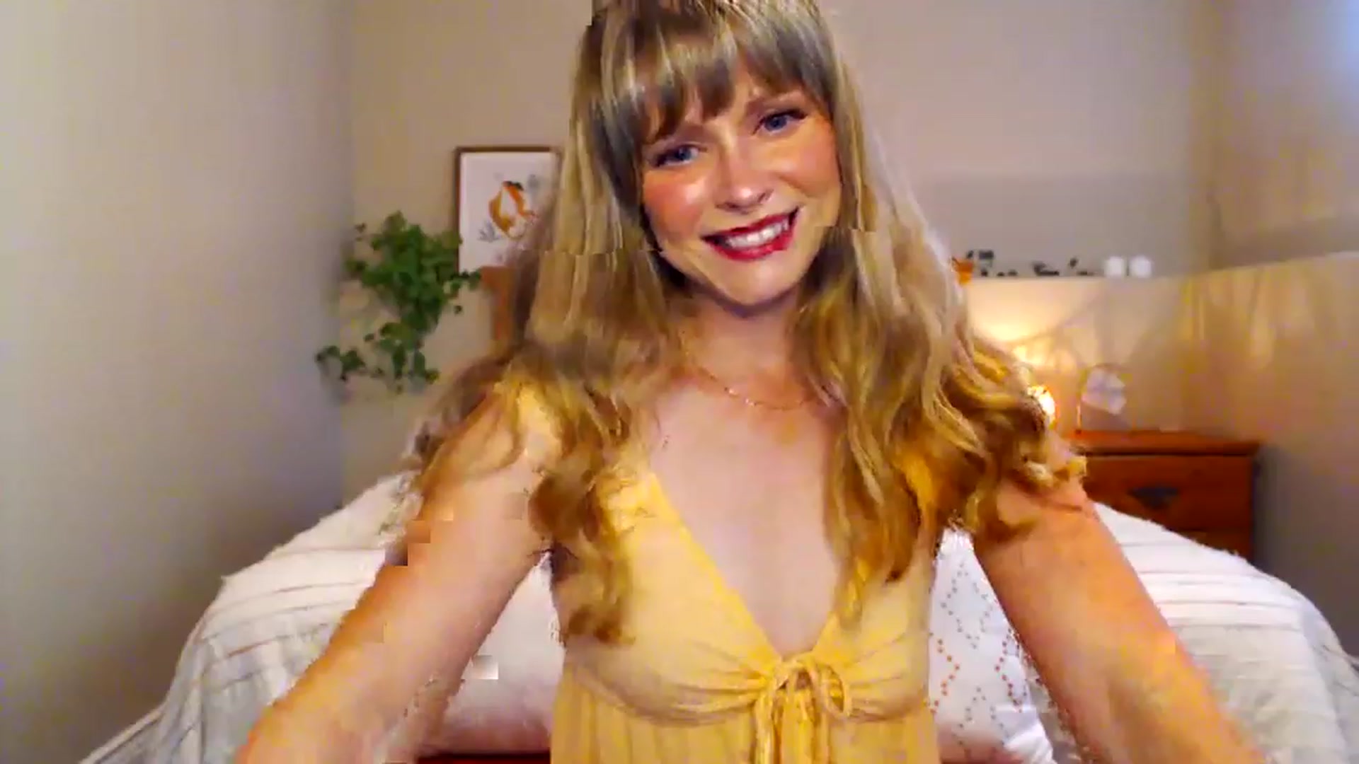 Gallery image thumbnail from BellaFairfox's myfreecams stream on, 06/26/2023, 19:35 image 17 of 20