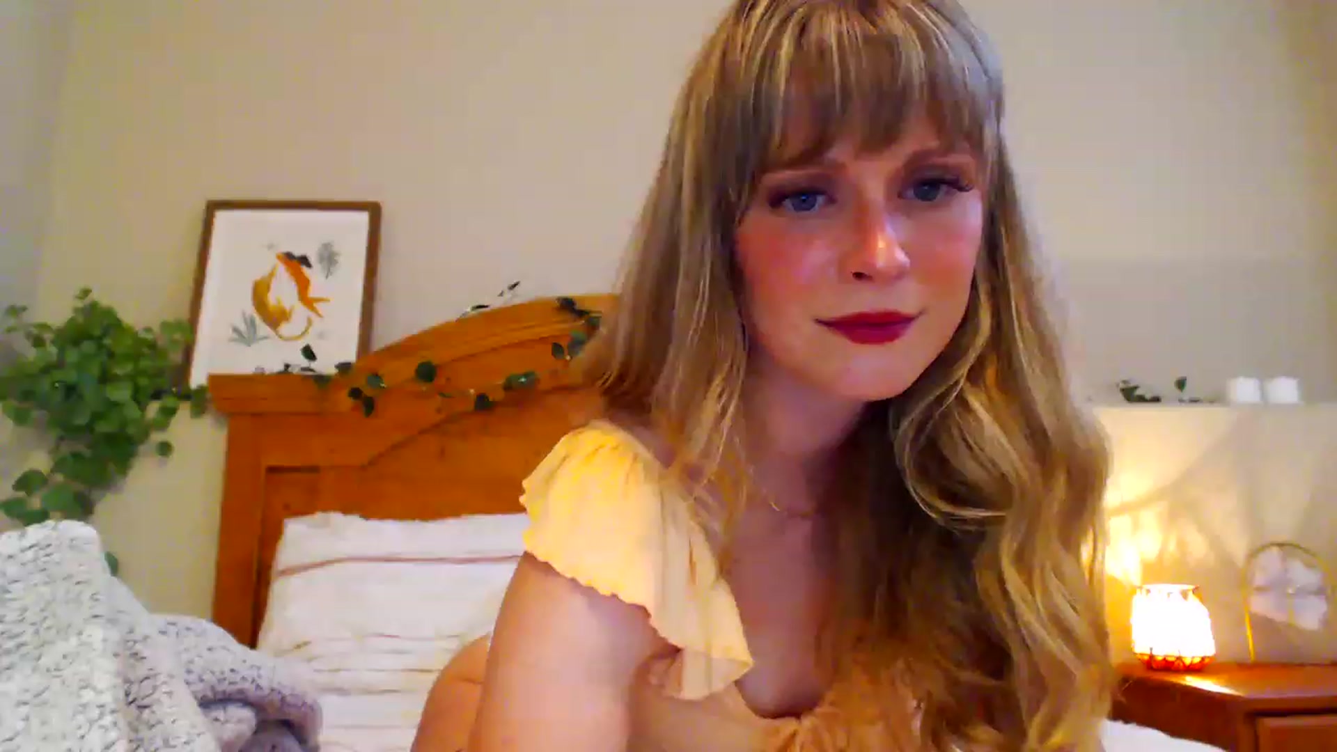 Gallery image thumbnail from BellaFairfox's myfreecams stream on, 06/26/2023, 19:35 image 13 of 20