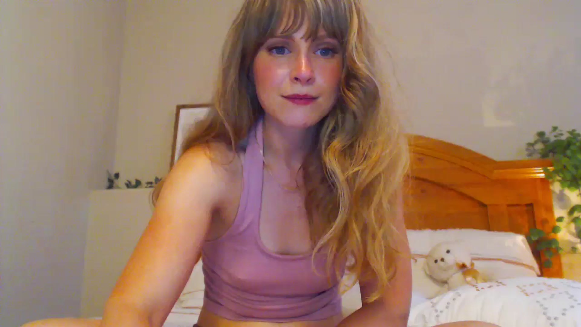 Gallery image thumbnail from BellaFairfox's myfreecams stream on, 07/06/2023, 20:43 image 18 of 20