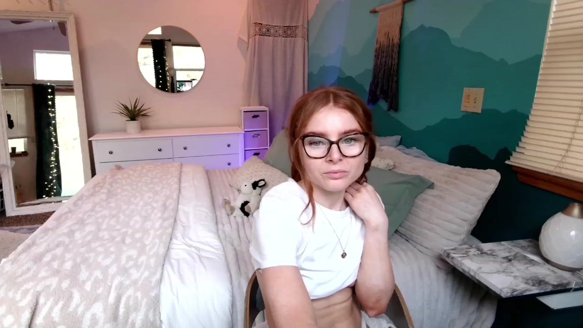 Gallery image thumbnail from BellaFreyaXo's myfreecams stream on, 12/02/2022, 23:09 image 14 of 20