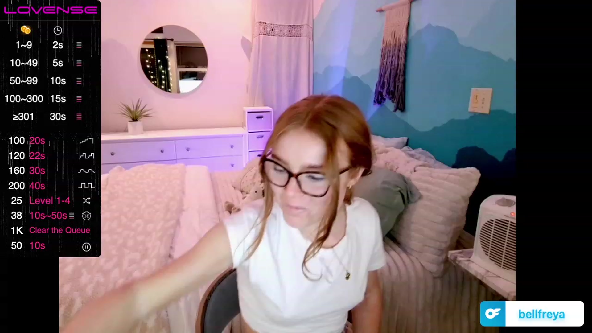 Gallery image thumbnail from BellaFreyaXo's myfreecams stream on, 12/03/2022, 01:46 image 18 of 20