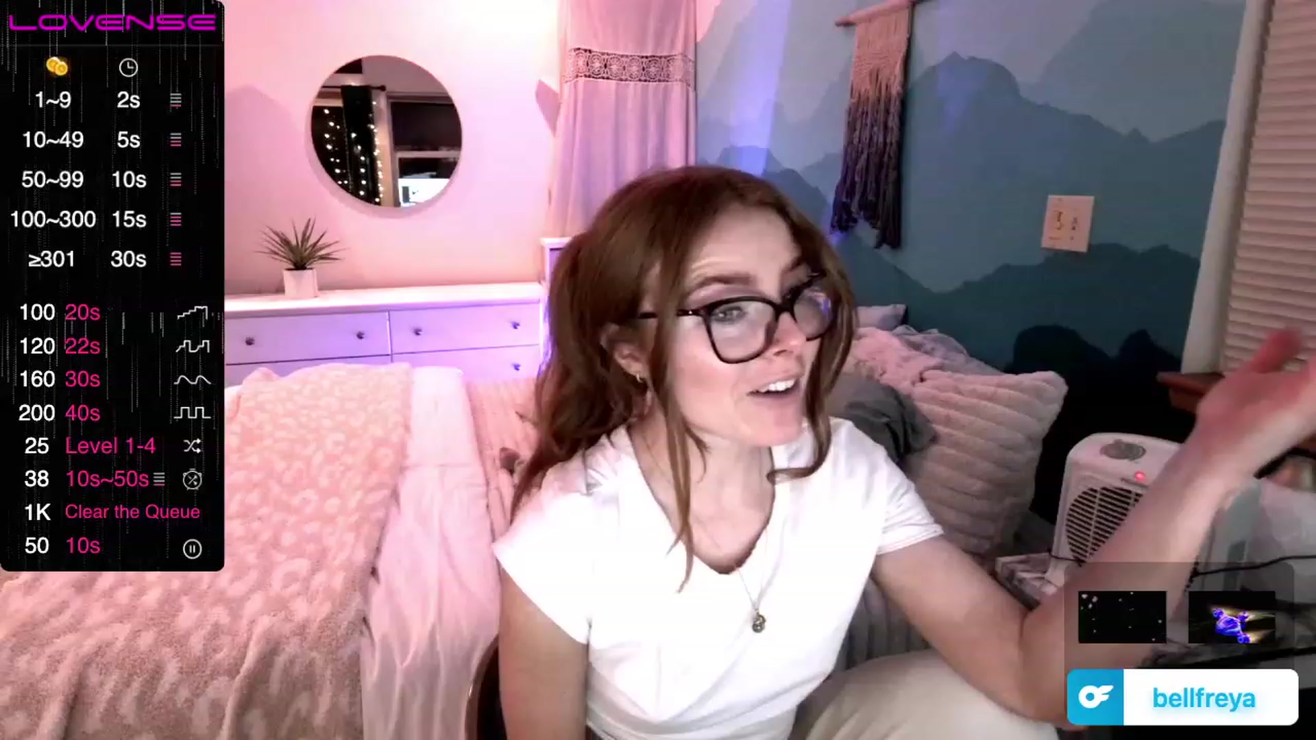 Gallery image thumbnail from BellaFreyaXo's myfreecams stream on, 12/03/2022, 01:46 image 1 of 20