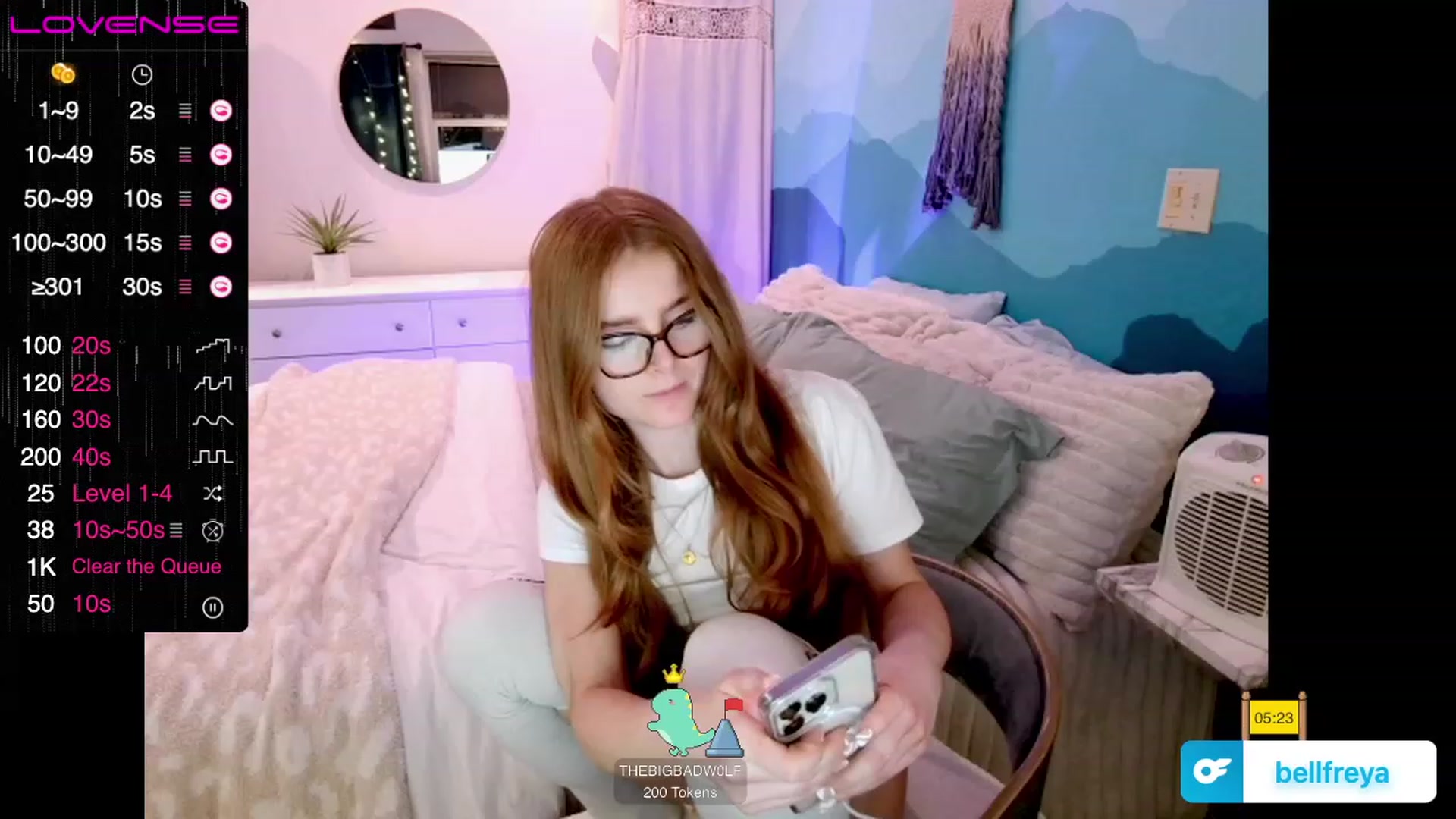 Gallery image thumbnail from BellaFreyaXo's myfreecams stream on, 12/03/2022, 02:33 image 10 of 20