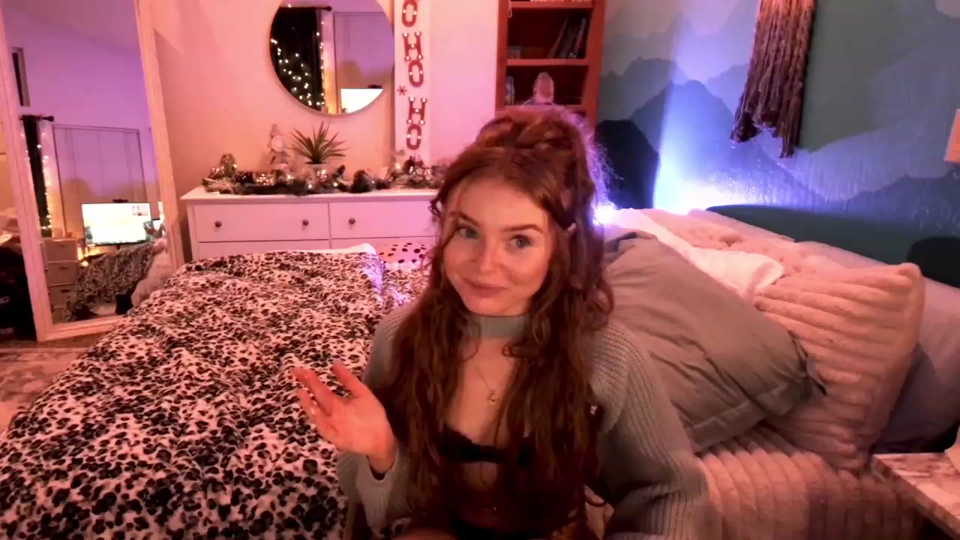 Gallery image thumbnail from BellaFreyaXo's myfreecams stream on, 12/07/2022, 04:25 image 11 of 20