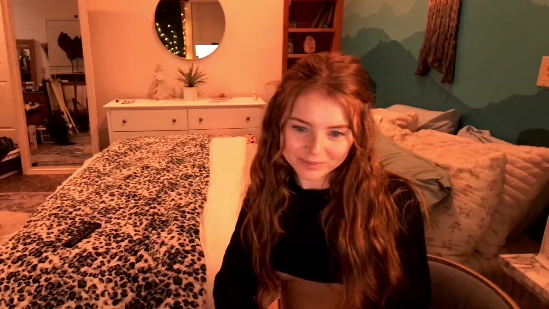 Gallery image thumbnail from BellaFreyaXo's myfreecams stream on, 12/10/2022, 02:07 image 8 of 20