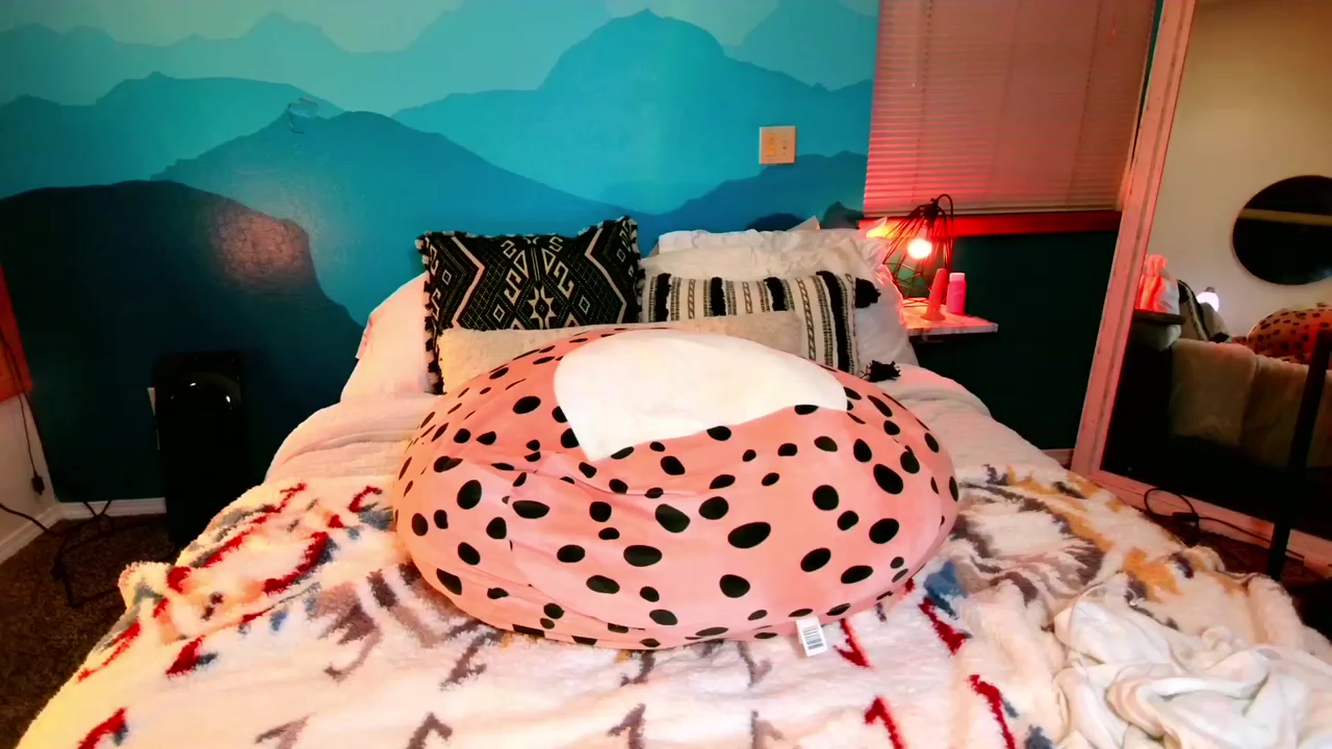 Gallery image thumbnail from BellaFreyaXo's myfreecams stream on, 01/22/2023, 10:19 image 12 of 20
