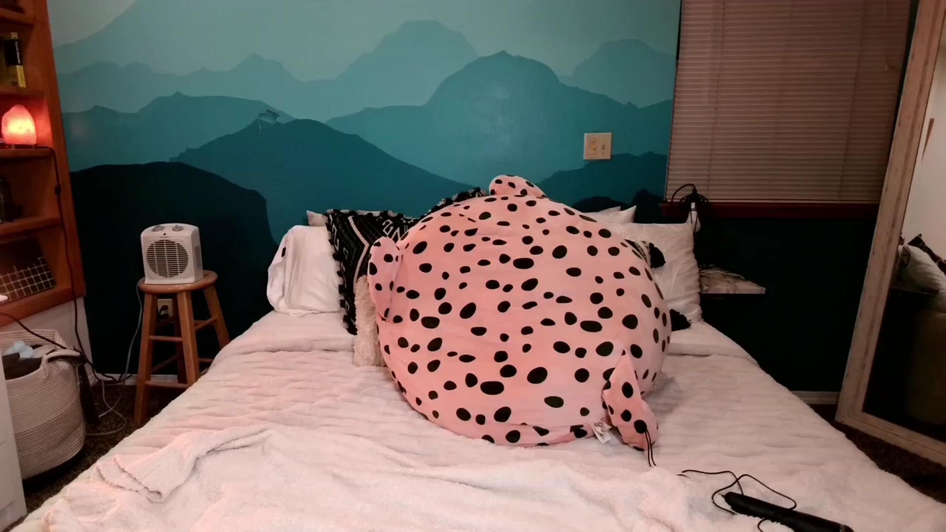 Gallery image thumbnail from BellaFreyaXo's myfreecams stream on, 01/26/2023, 06:33 image 4 of 20