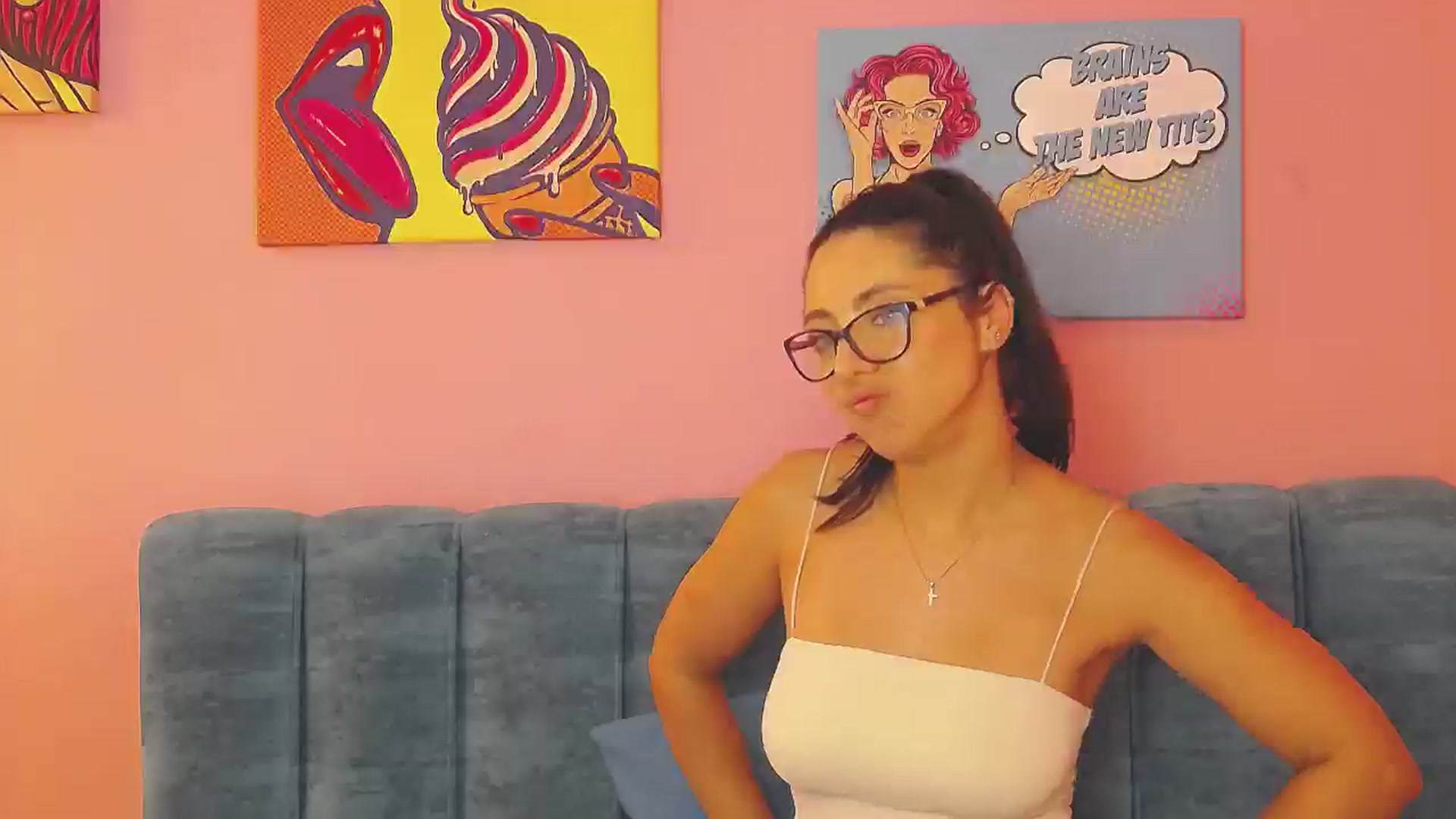 Gallery image thumbnail from BellaMia's myfreecams stream on, 07/23/2024, 19:28 image 15 of 20