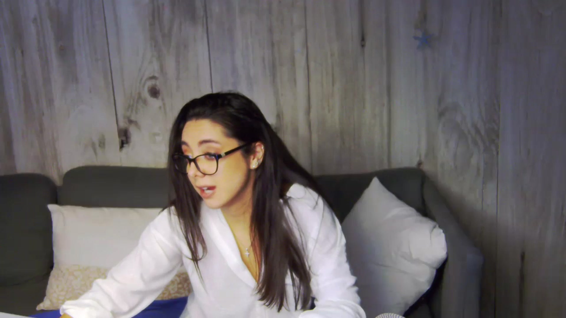Gallery image thumbnail from BellaMia's myfreecams stream on, 08/06/2024, 20:48 image 10 of 20