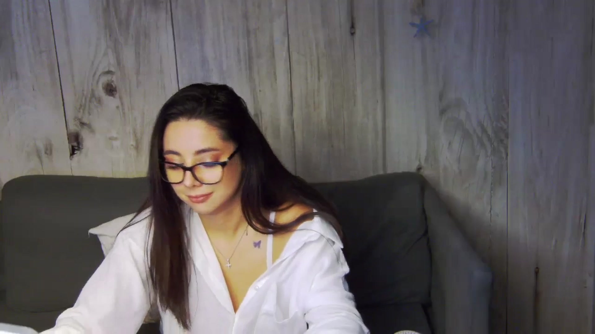 Gallery image thumbnail from BellaMia's myfreecams stream on, 08/06/2024, 20:48 image 18 of 20