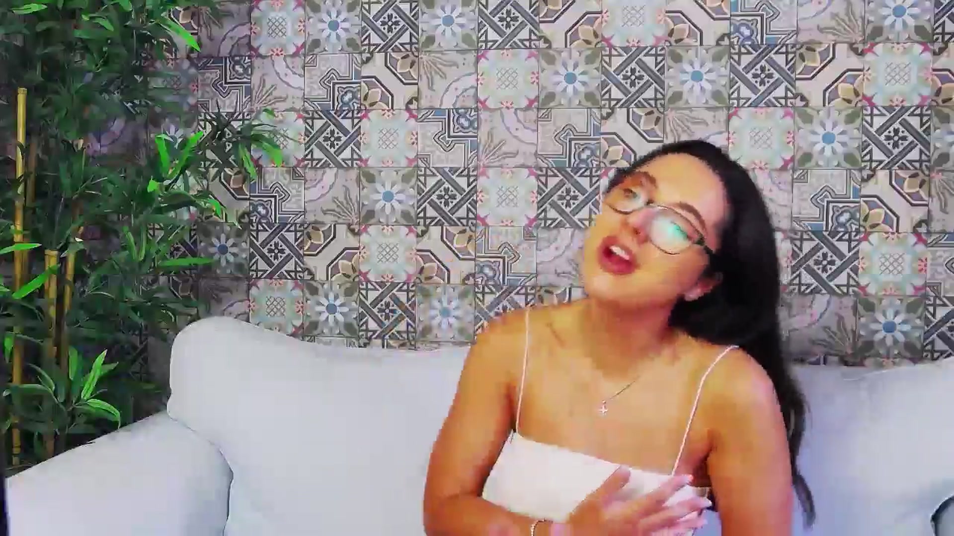 Gallery image thumbnail from BellaMia's myfreecams stream on, 08/12/2024, 15:08 image 16 of 20