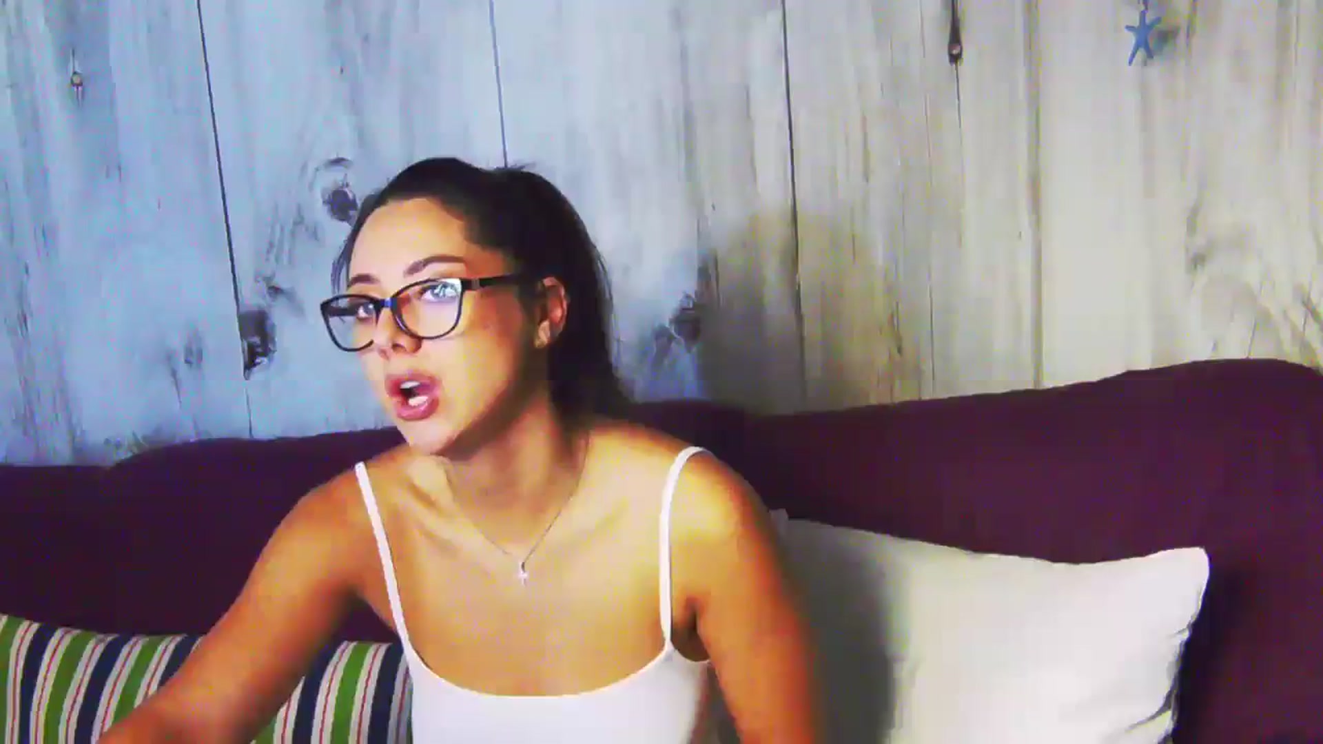 Gallery image thumbnail from BellaMia's myfreecams stream on, 08/21/2024, 22:17 image 7 of 20