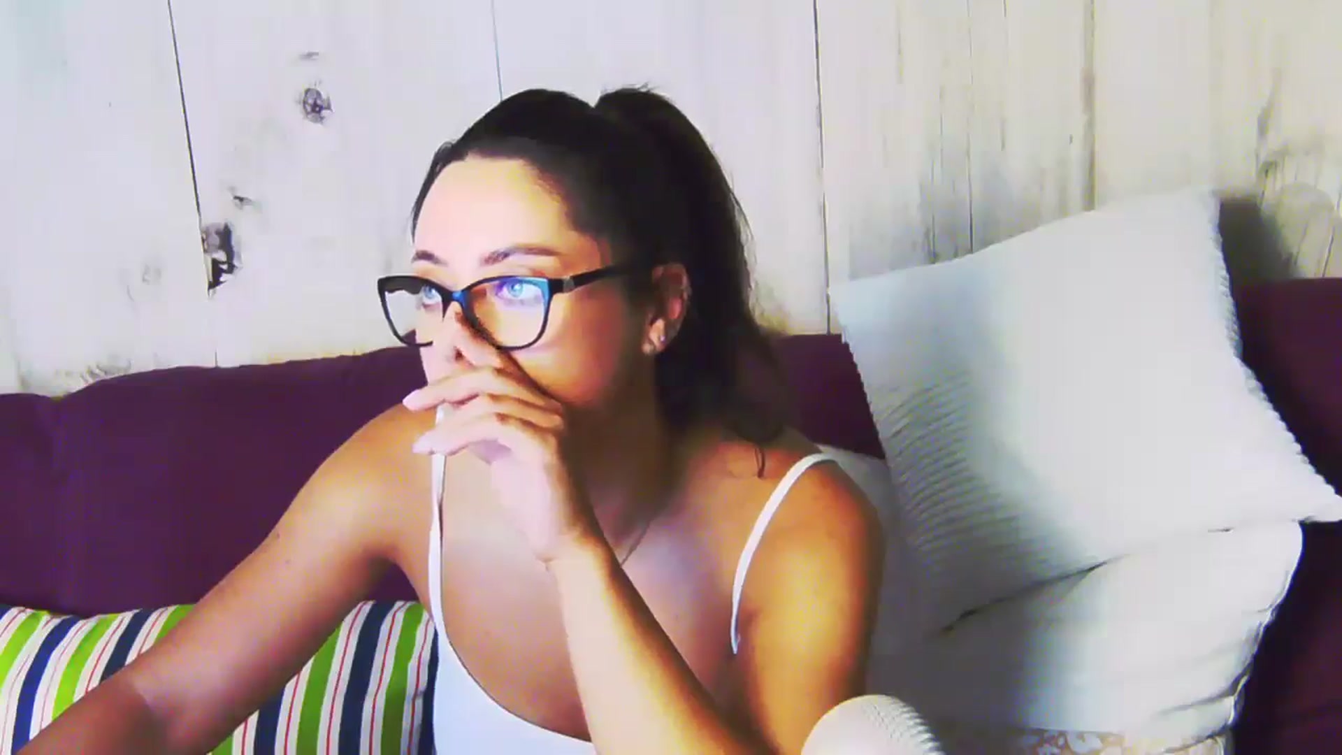 Gallery image thumbnail from BellaMia's myfreecams stream on, 08/21/2024, 22:17 image 17 of 20