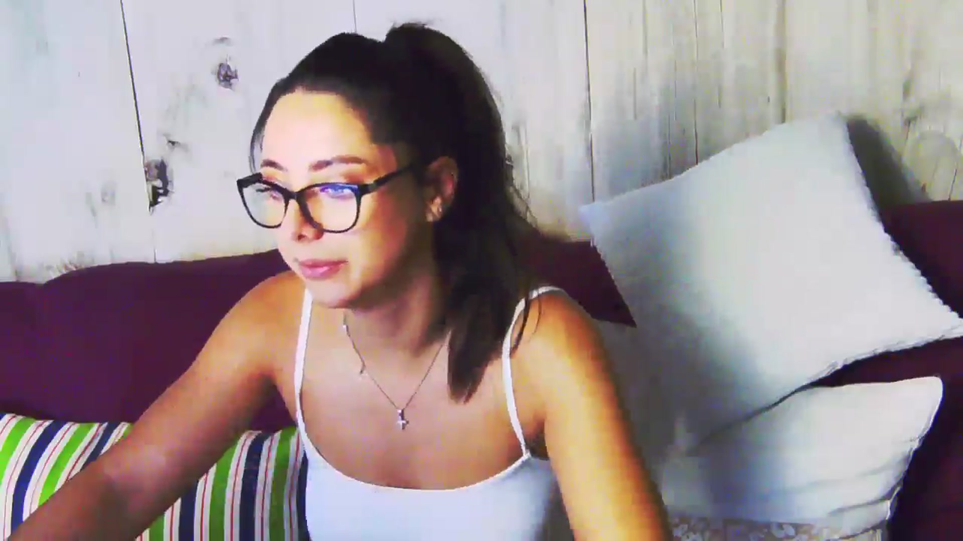 Gallery image thumbnail from BellaMia's myfreecams stream on, 08/21/2024, 22:17 image 14 of 20