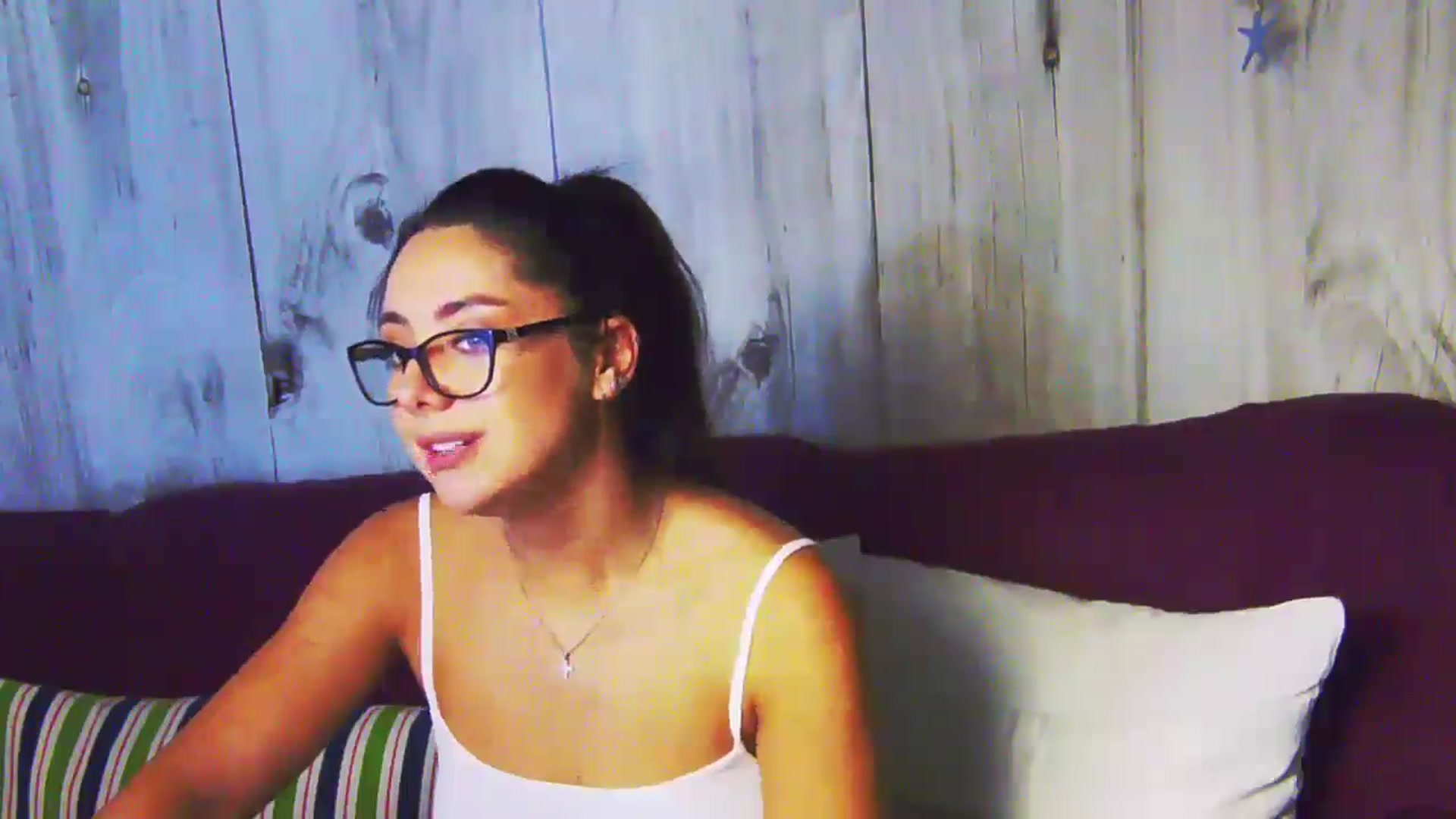 Gallery image thumbnail from BellaMia's myfreecams stream on, 08/21/2024, 22:17 image 8 of 20