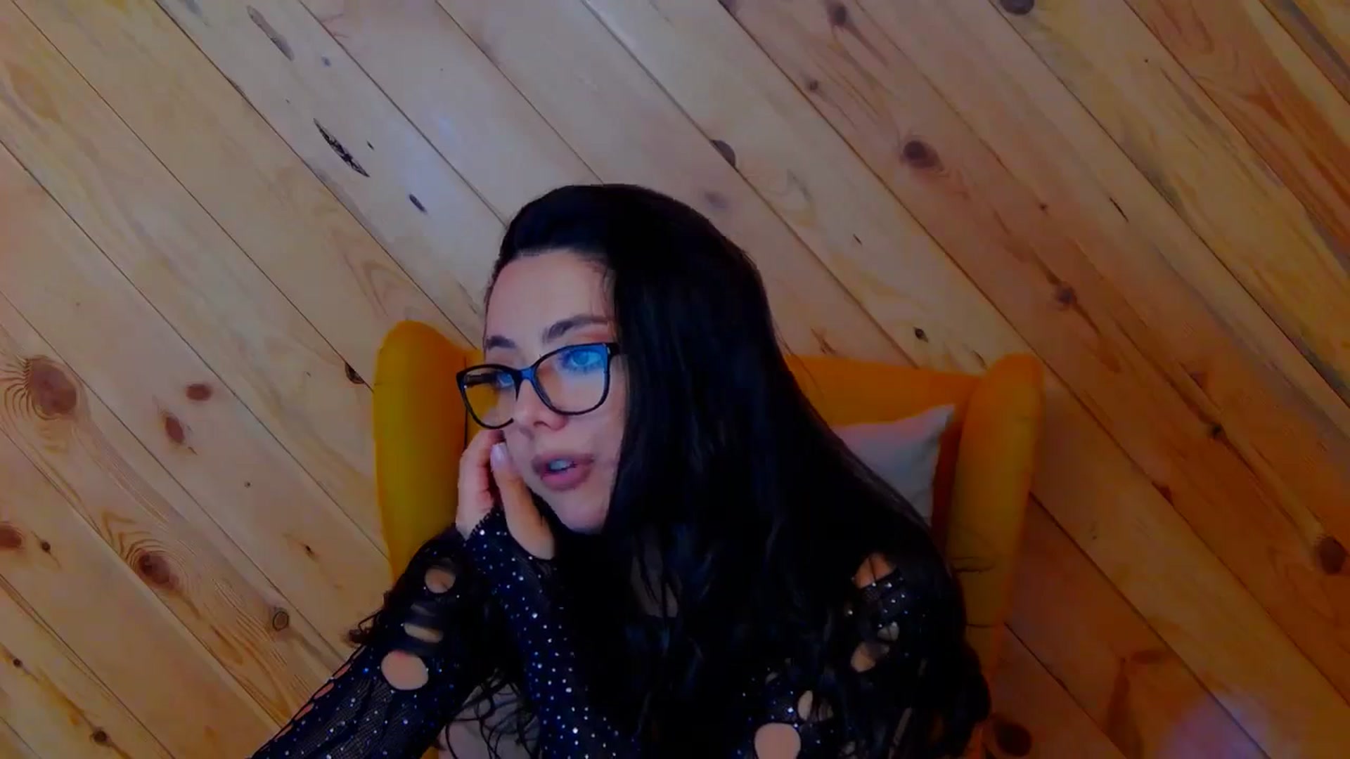 Gallery image thumbnail from BellaMia's myfreecams stream on, 08/24/2024, 19:21 image 18 of 20
