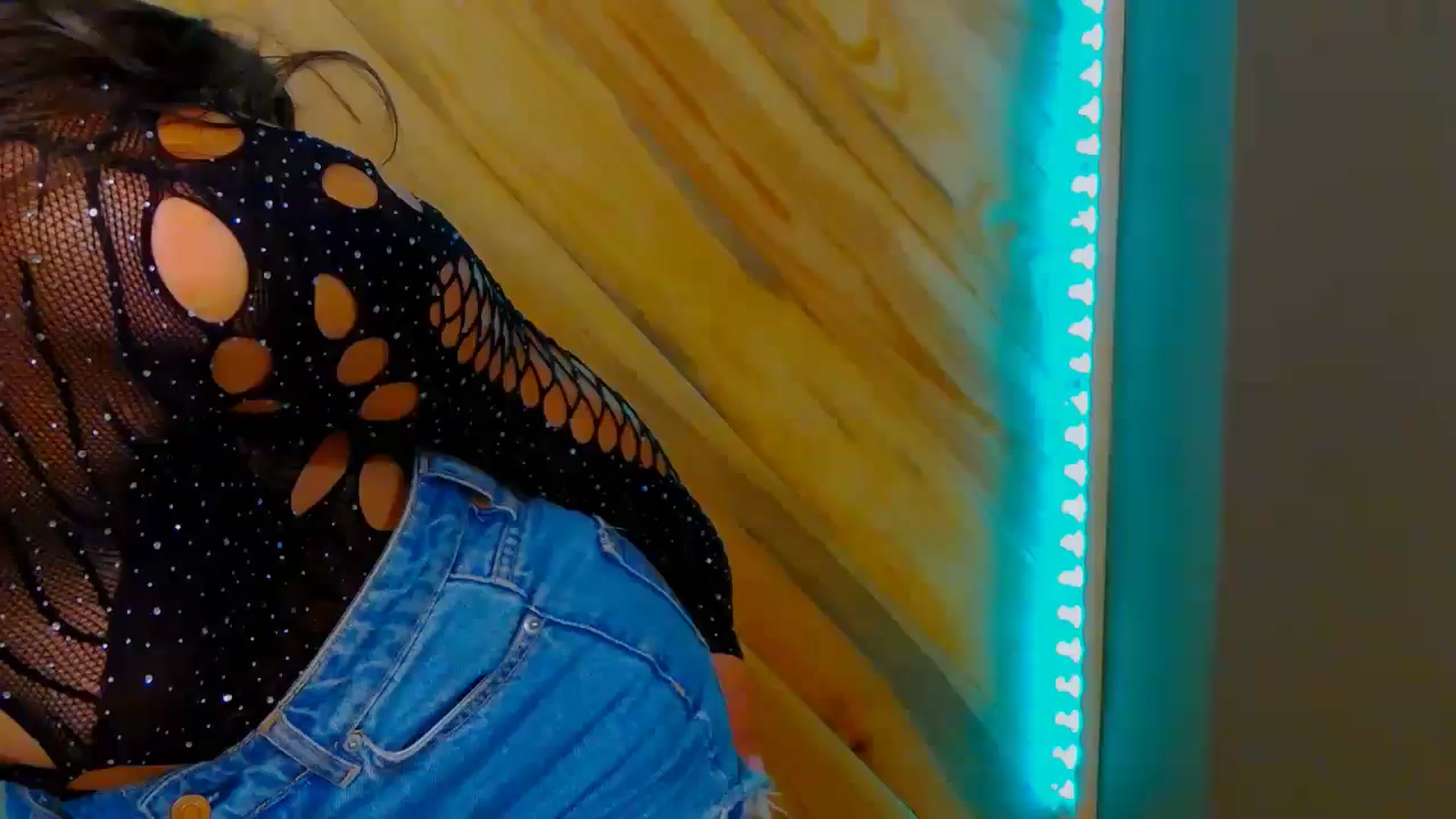 Gallery image thumbnail from BellaMia's myfreecams stream on, 08/24/2024, 19:21 image 1 of 20