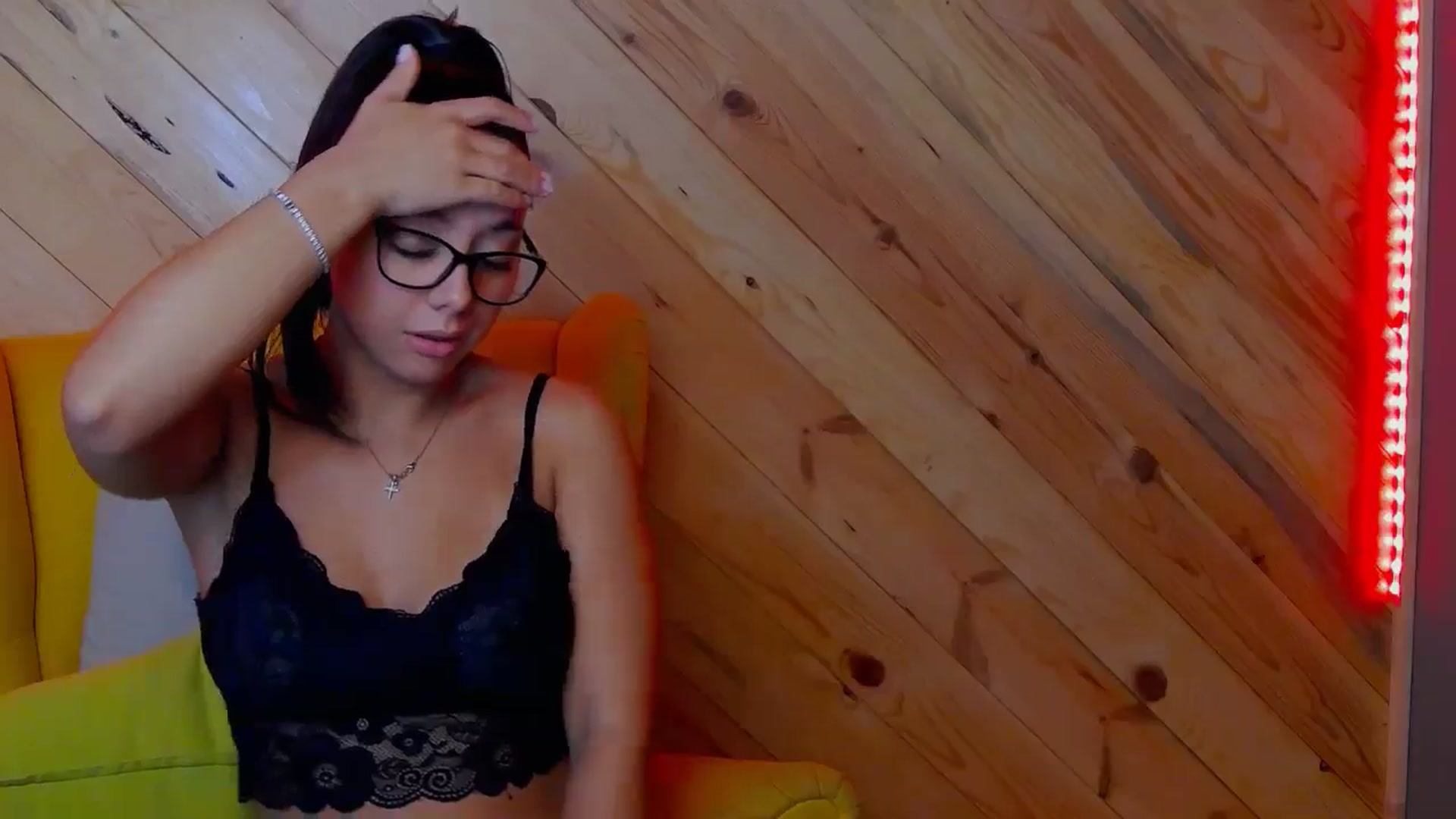 Gallery image thumbnail from BellaMia's myfreecams stream on, 09/06/2024, 22:08 image 16 of 20