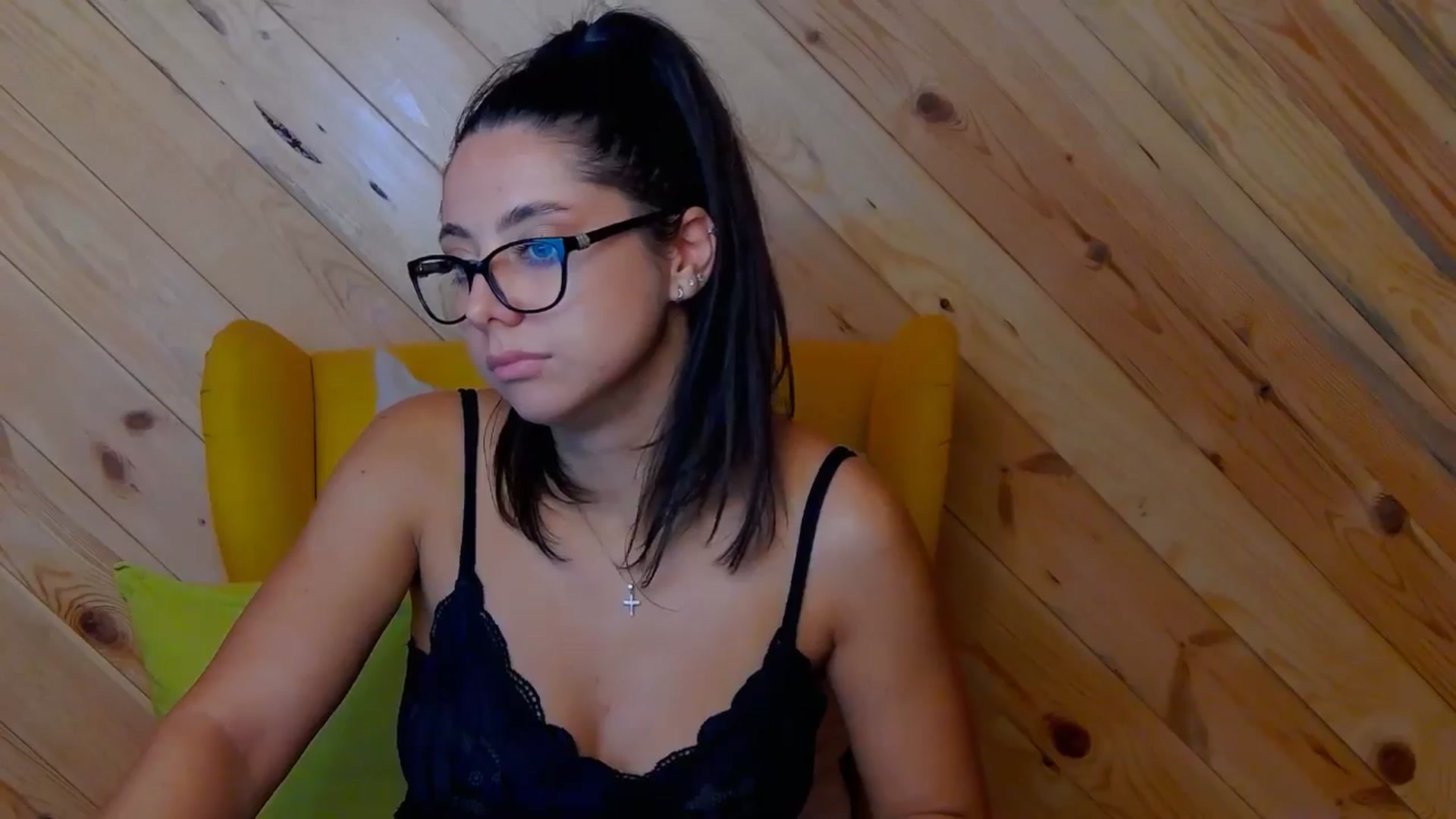 Gallery image thumbnail from BellaMia's myfreecams stream on, 09/06/2024, 22:08 image 5 of 20