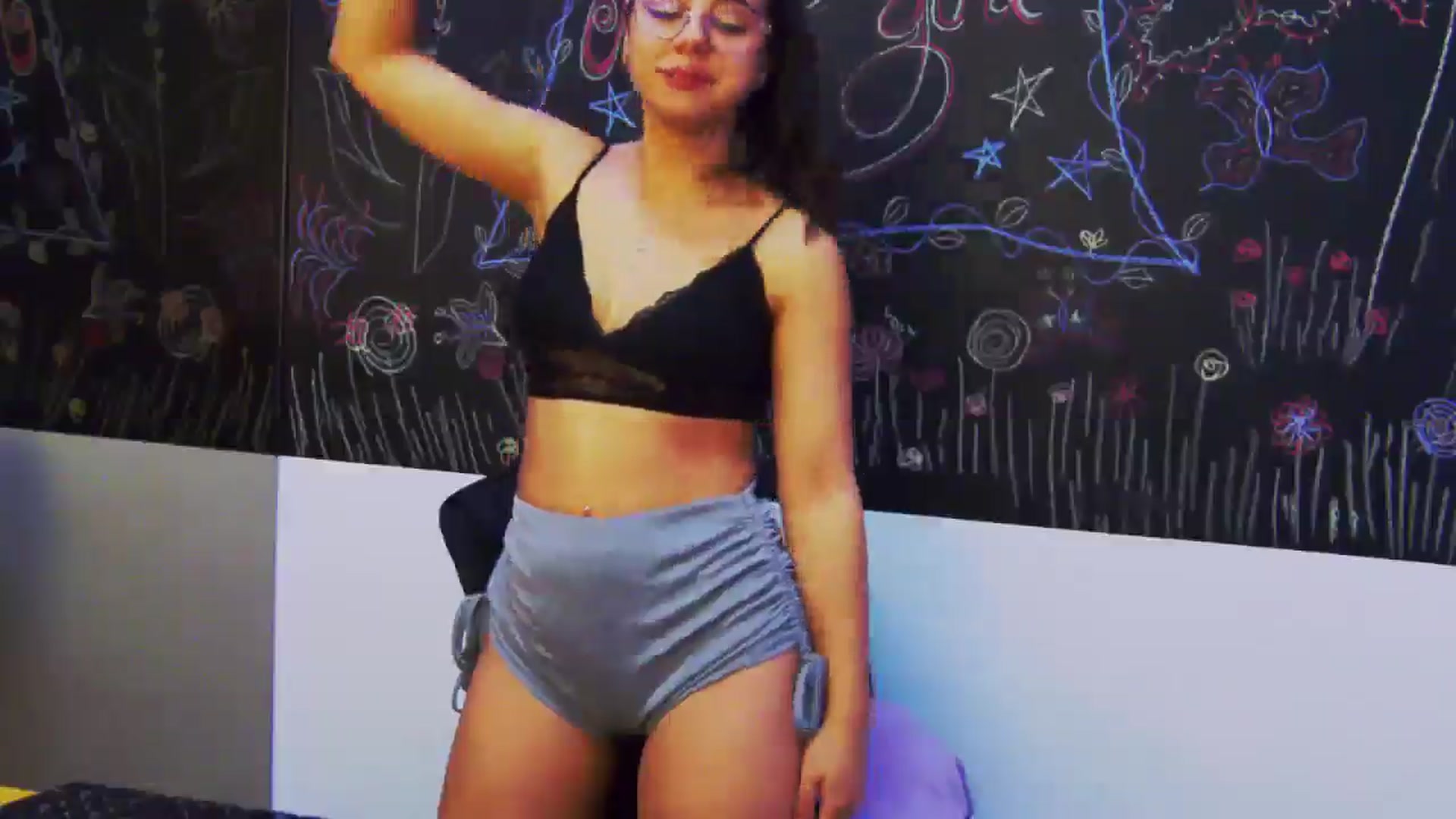 Gallery image thumbnail from BellaMia's myfreecams stream on, 11/04/2024, 23:38 image 6 of 20