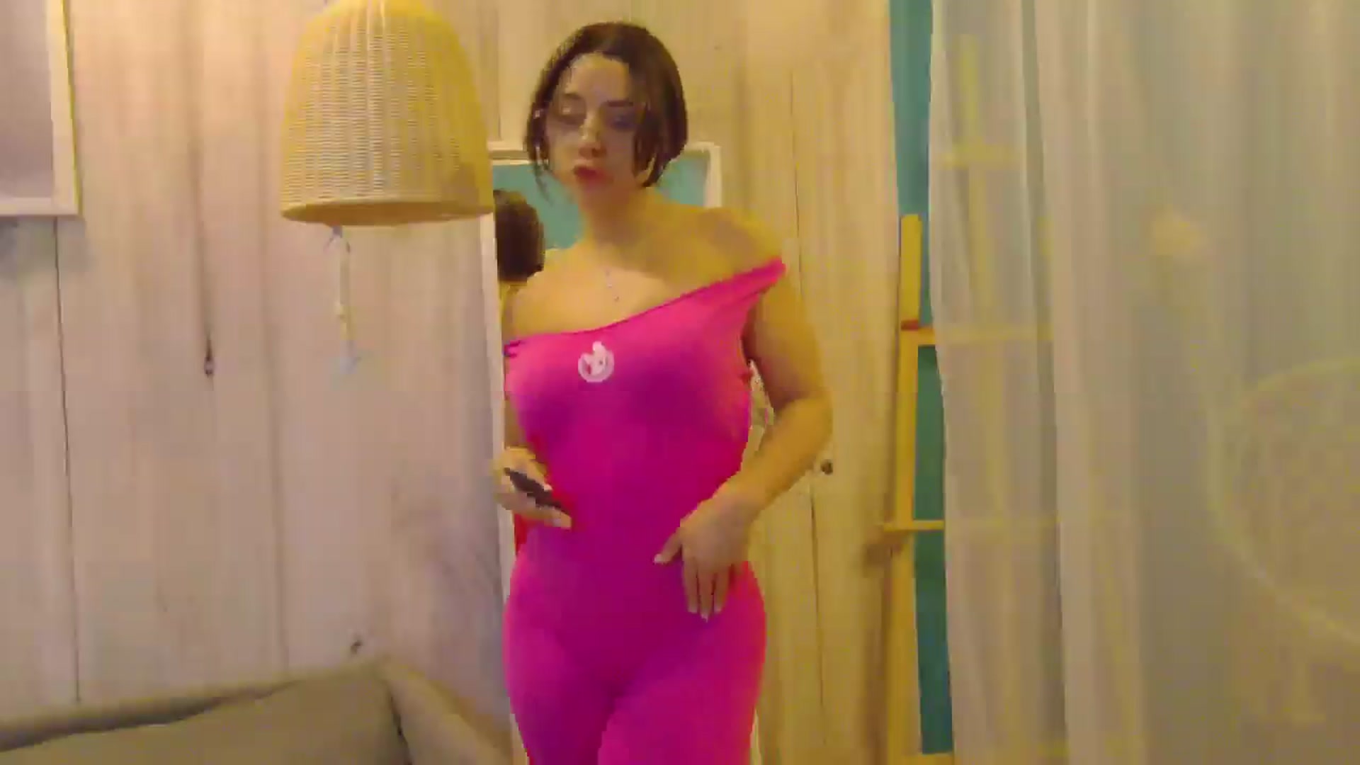 Gallery image thumbnail from BellaMia's myfreecams stream on, 11/20/2024, 22:16 image 7 of 20