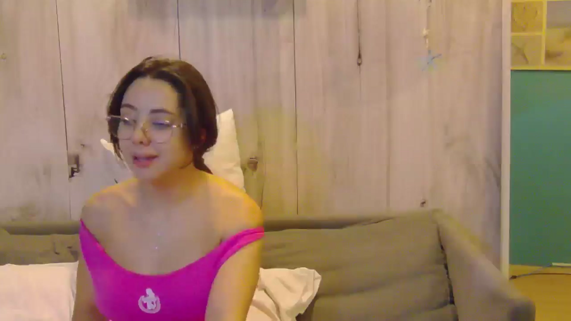 Gallery image thumbnail from BellaMia's myfreecams stream on, 11/20/2024, 22:16 image 11 of 20