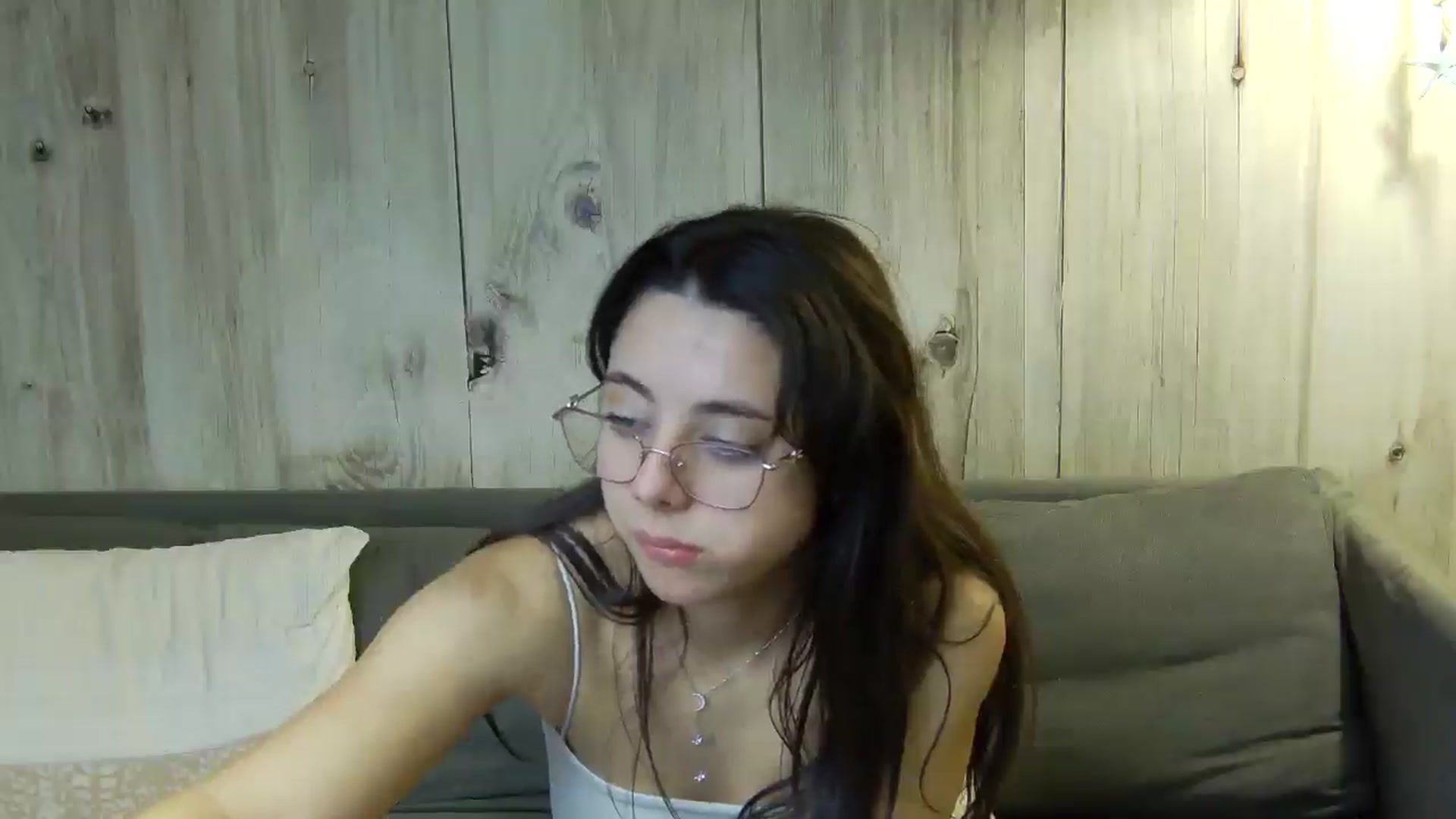 Gallery image thumbnail from BellaMia's myfreecams stream on, 12/04/2024, 23:22 image 10 of 20