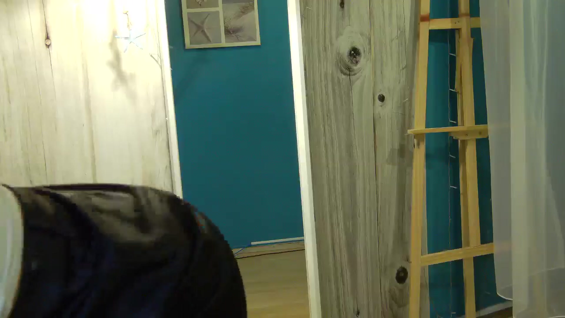 Gallery image thumbnail from BellaMia's myfreecams stream on, 12/04/2024, 23:22 image 2 of 20