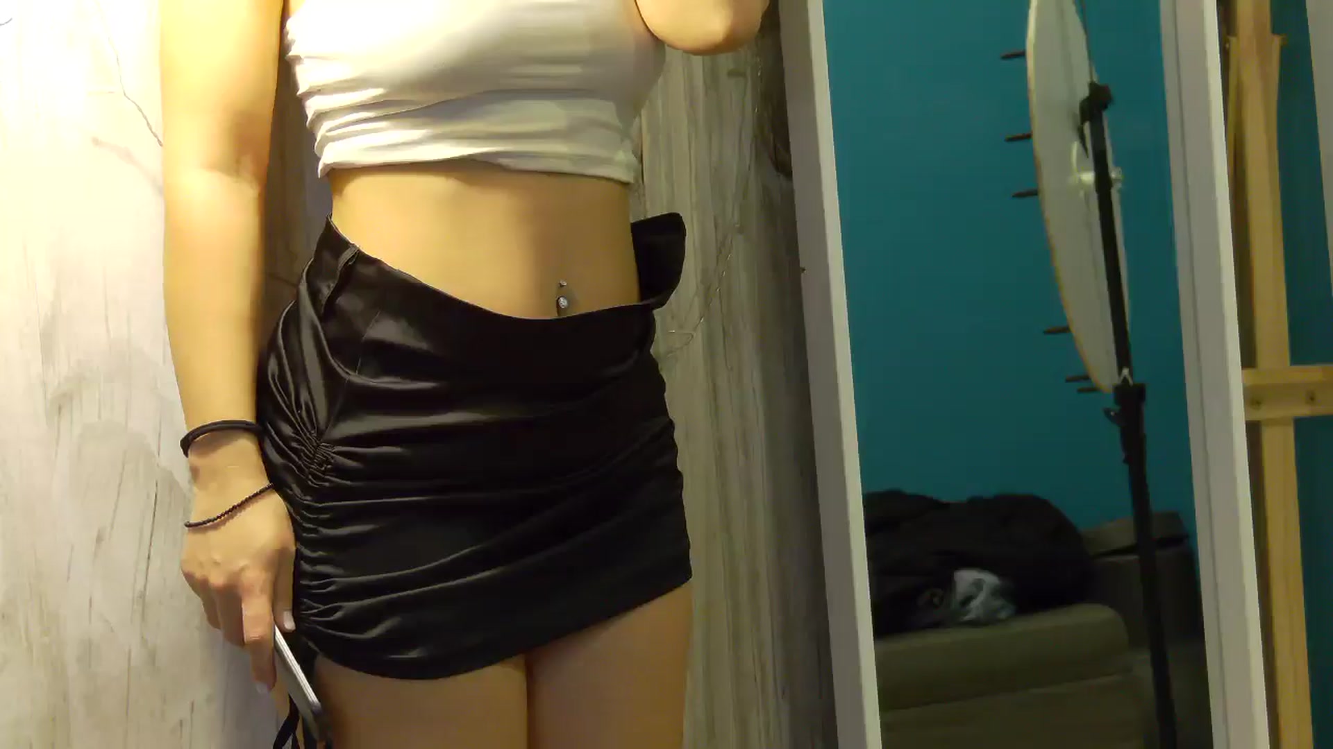 Gallery image thumbnail from BellaMia's myfreecams stream on, 12/04/2024, 23:22 image 7 of 20