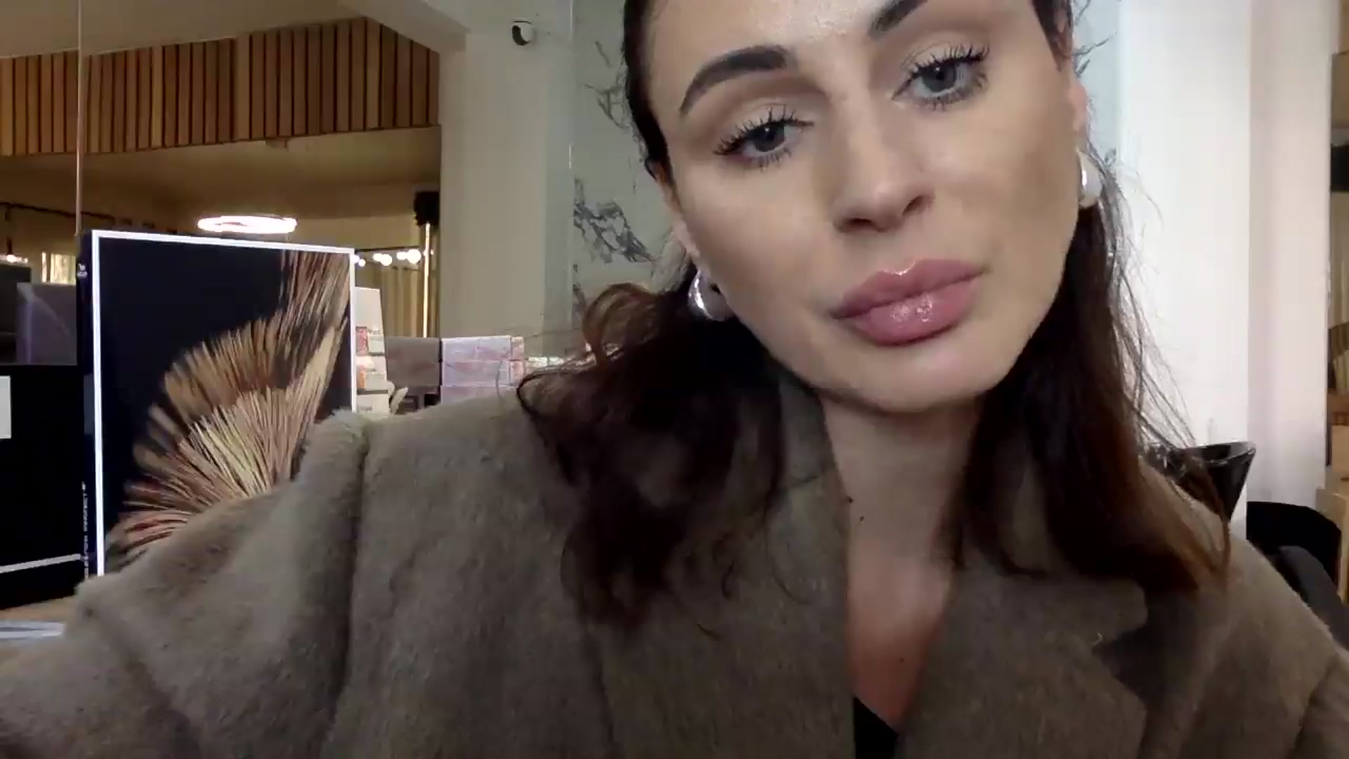 Gallery image thumbnail from BellaNoir___'s myfreecams stream on, 11/03/2025, 12:08 image 10 of 20