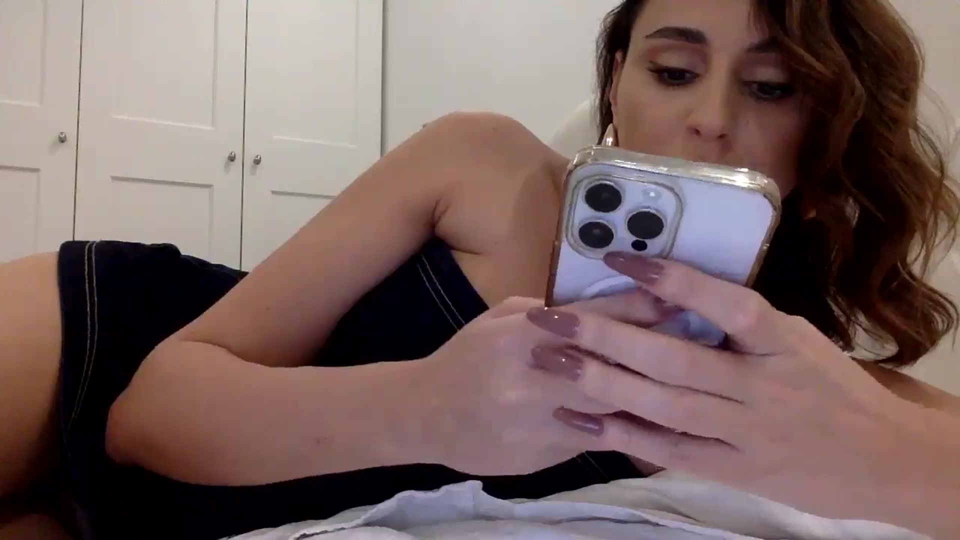 Gallery image thumbnail from BellaNoir___'s myfreecams stream on, 11/07/2025, 15:36 image 16 of 20