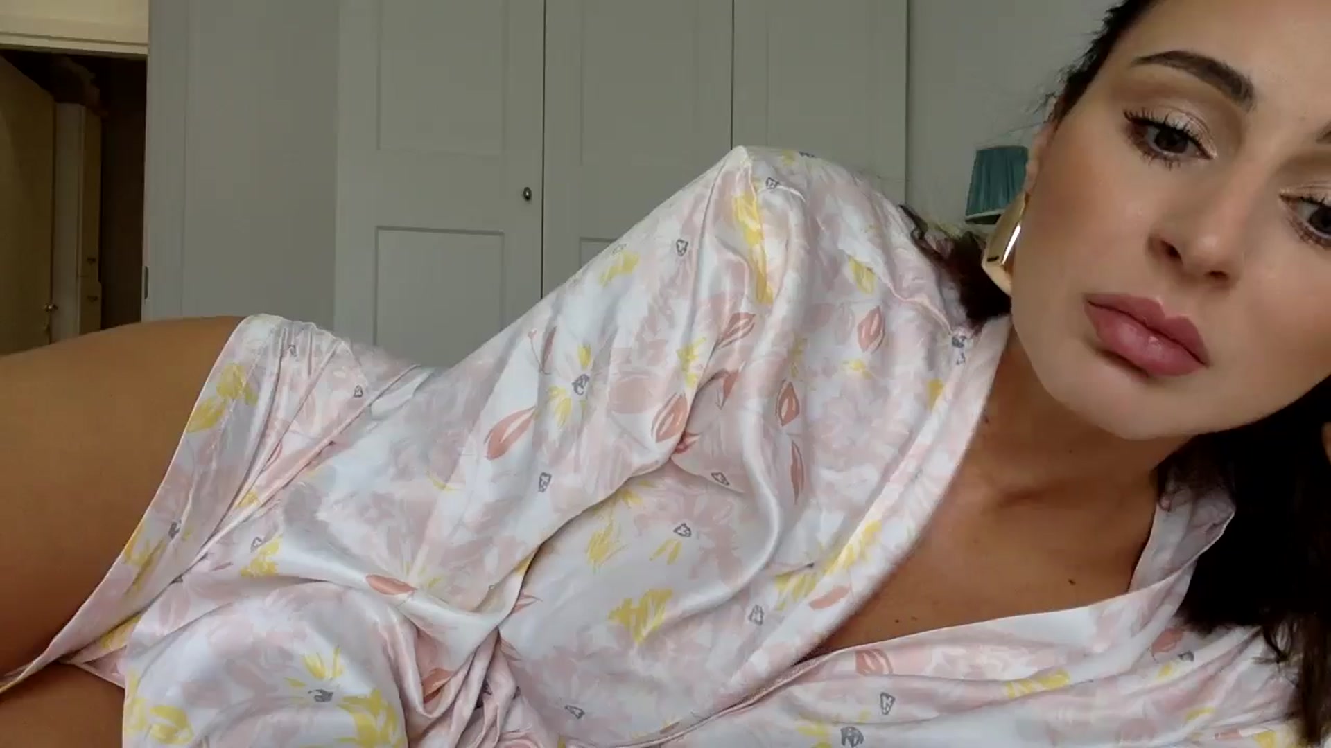 Gallery image thumbnail from BellaNoir___'s myfreecams stream on, 11/11/2025, 09:23 image 18 of 20