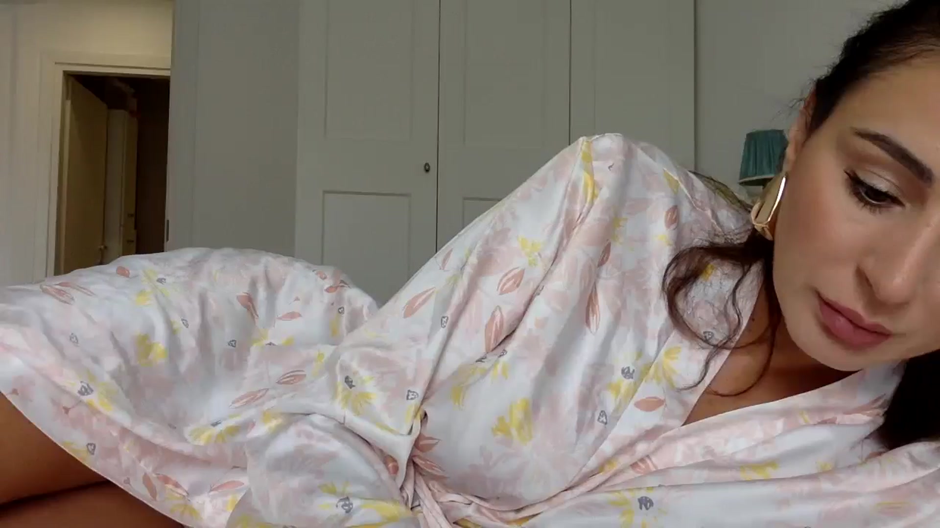 Gallery image thumbnail from BellaNoir___'s myfreecams stream on, 11/11/2025, 09:23 image 3 of 20