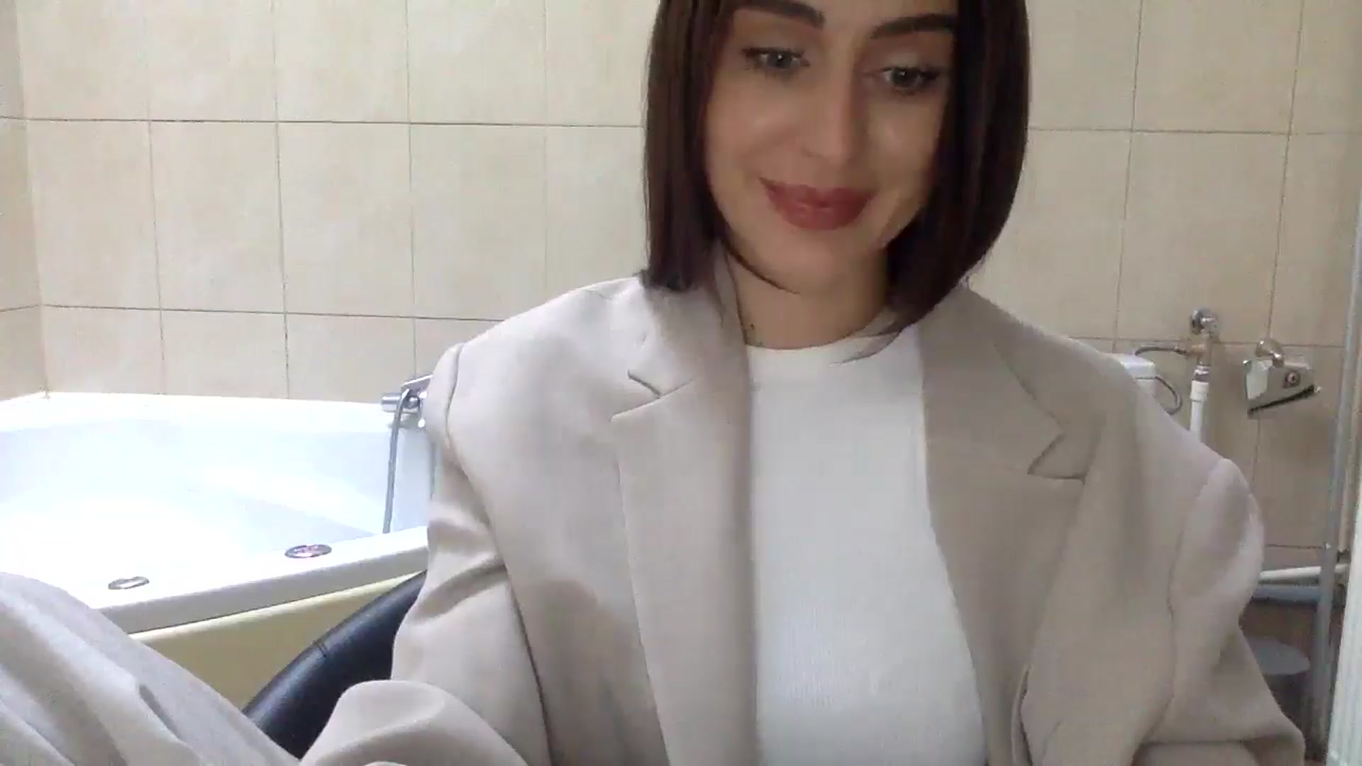 Gallery image thumbnail from BellaNoir___'s myfreecams stream on, 03/03/2026, 14:12 image 17 of 20