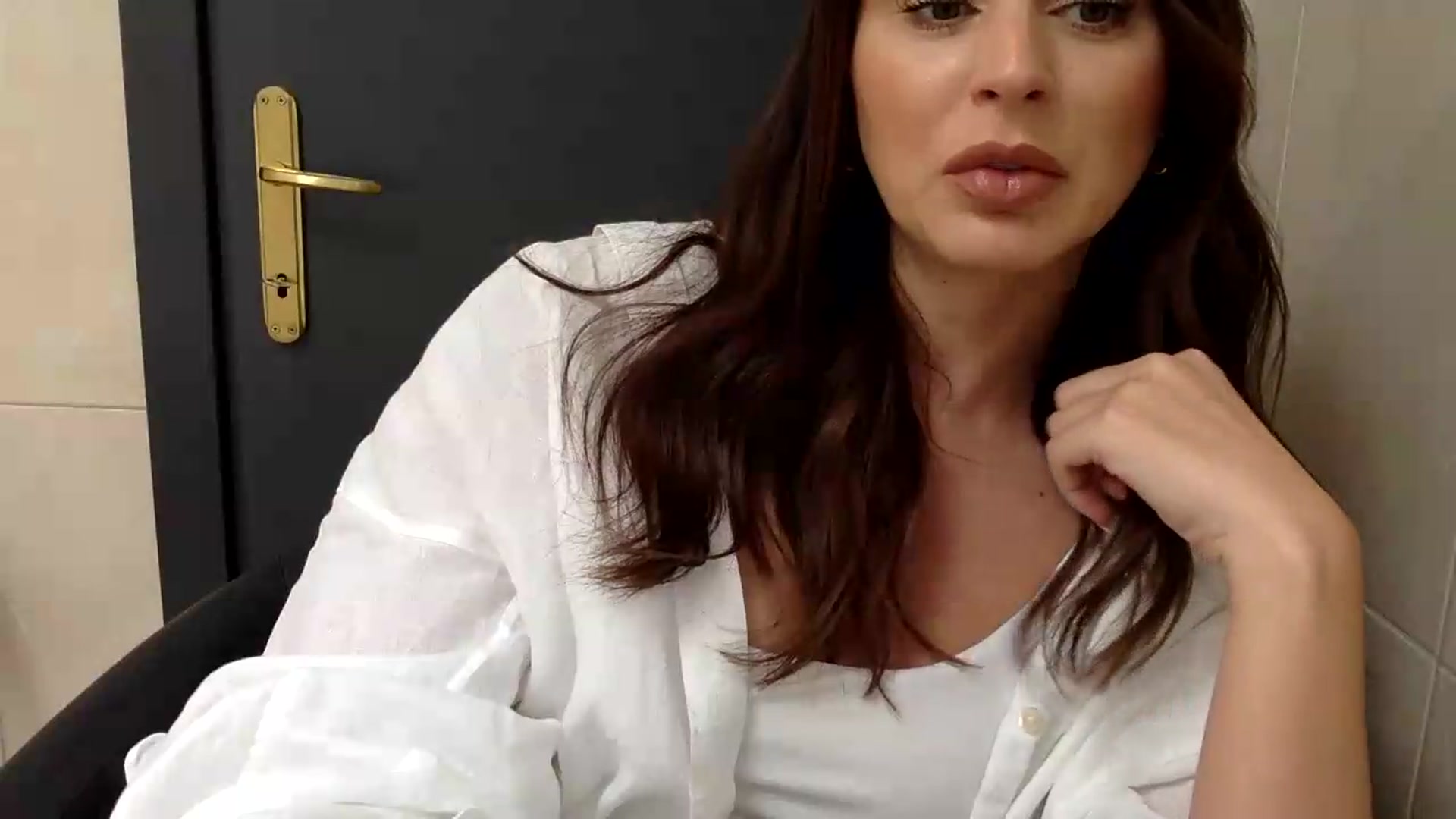 Gallery image thumbnail from BellaNoir___'s myfreecams stream on, 05/16/2026, 11:48 image 5 of 20